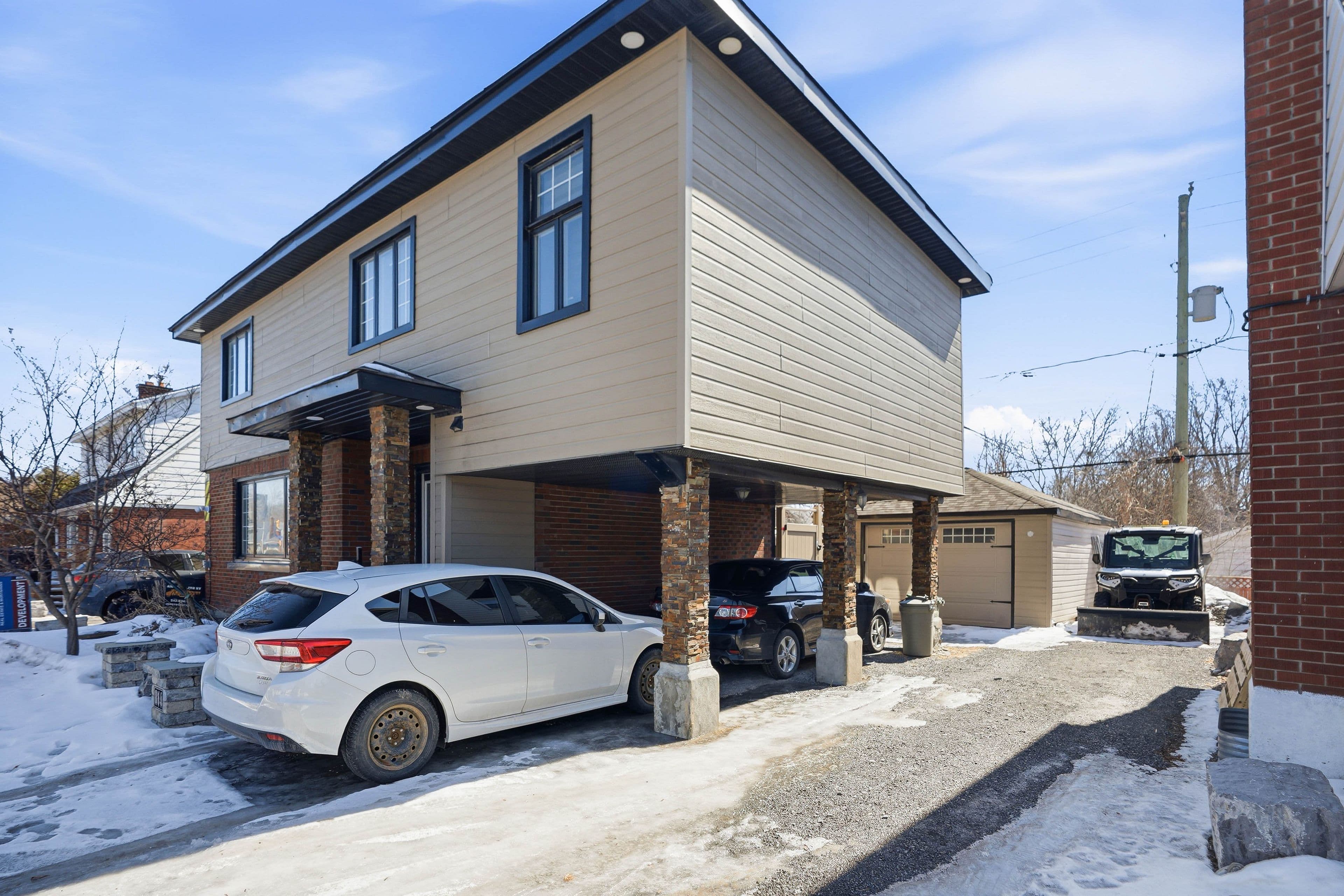 814 SMYTH Road B, Elmvale Acres and Area, ON K1G 1P3