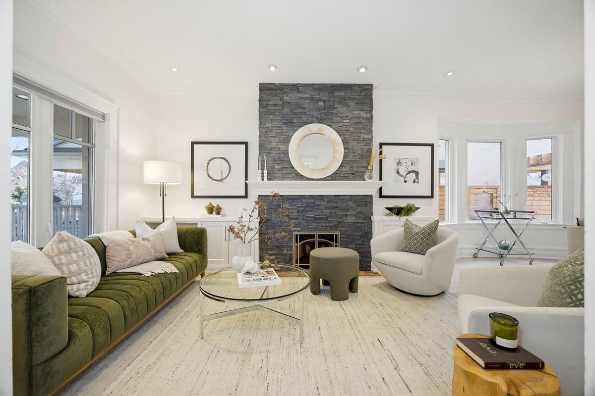 334 Pacific Avenue, Toronto W02, ON M6P 2P9