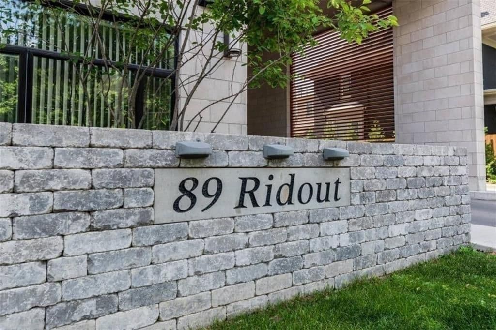89 RIDOUT Street S 410, London South, ON N6C 3X2