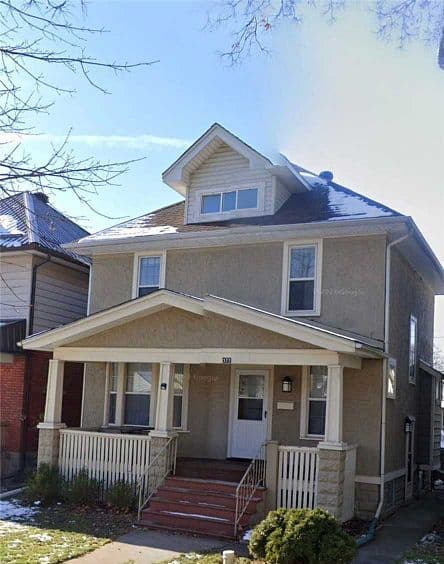 377 Elm Avenue, Windsor, ON N9A 5H2