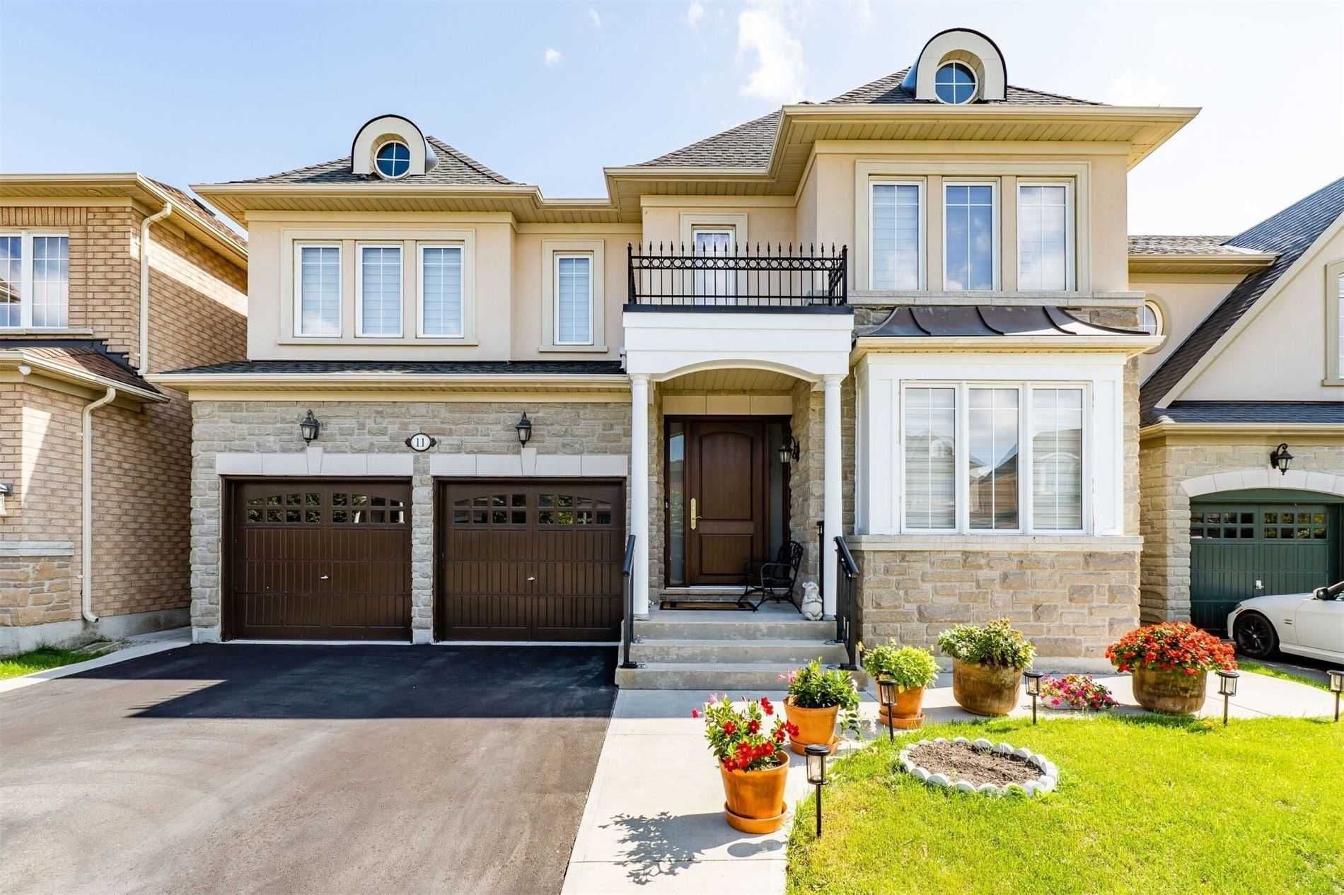 11 Condorvalley Crescent, Brampton, ON L6P 2T7