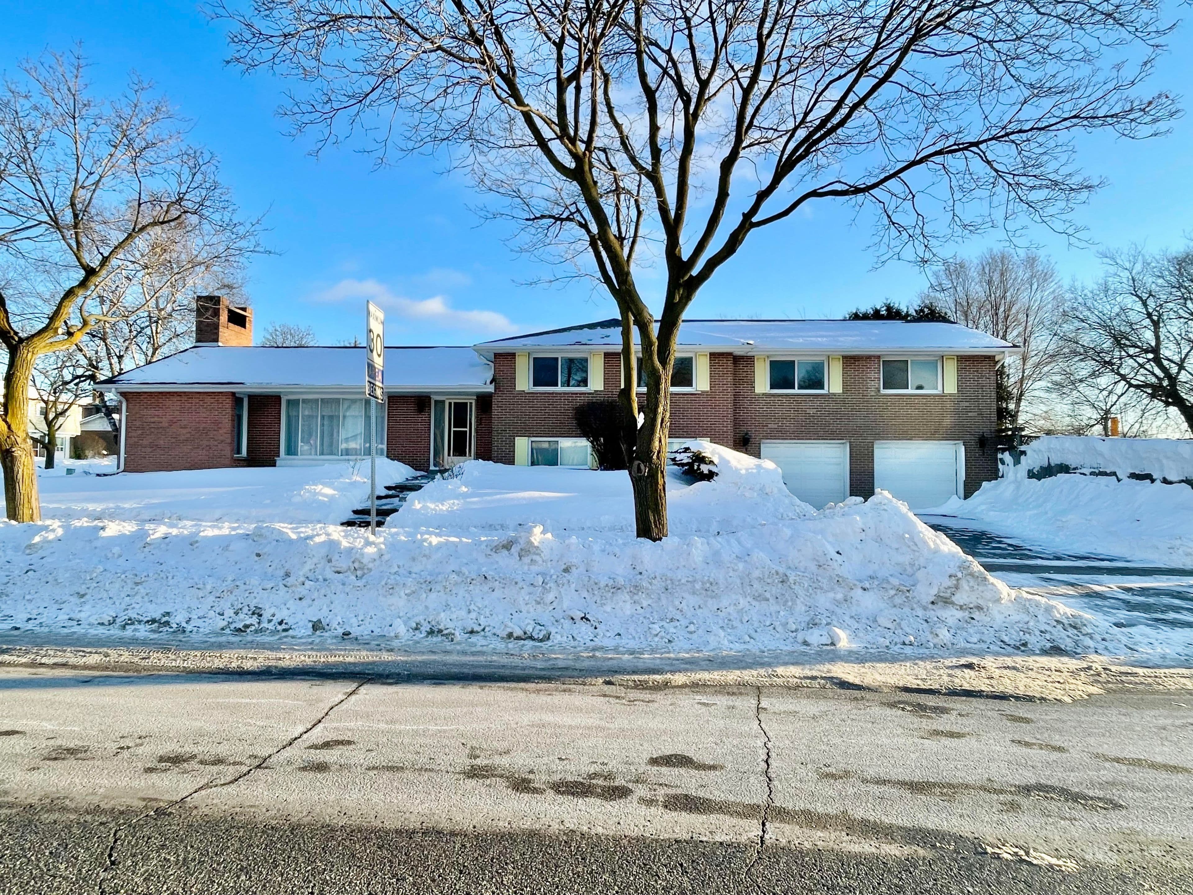 1 Goodland Gate, Toronto E07, ON M1S 1V4