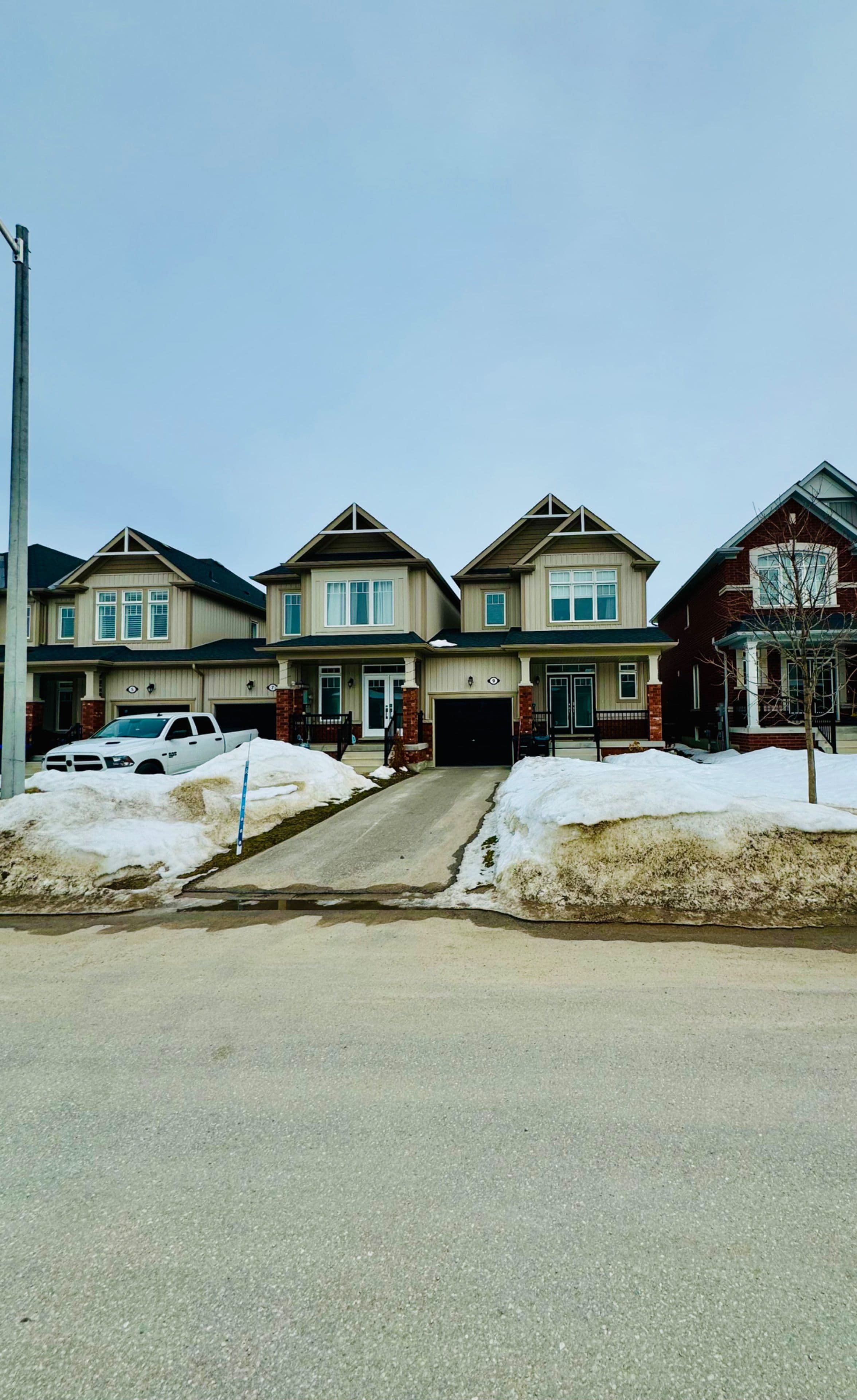 9 BARFOOT Street, Collingwood, ON L9Y 3Y7