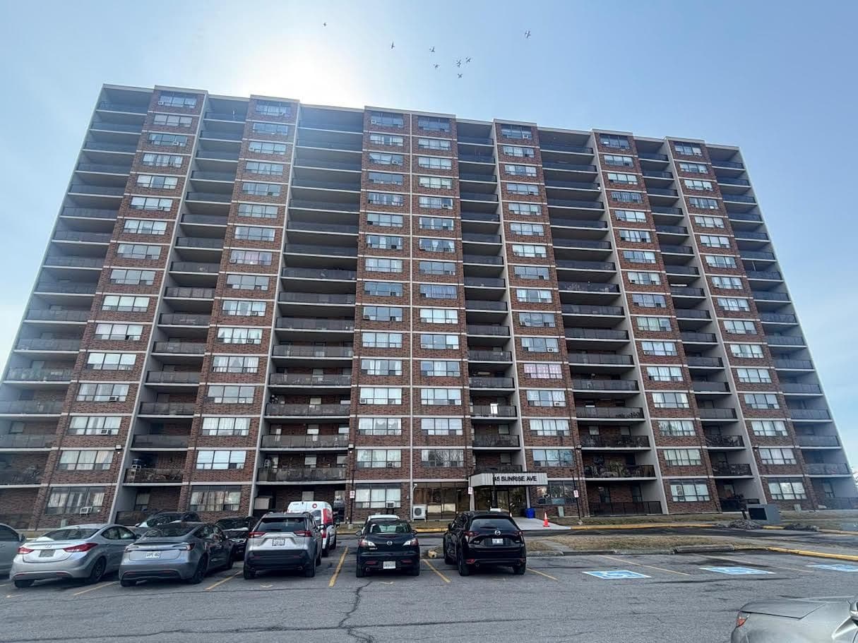 45 Sunrise Avenue 1105, Toronto C13, ON M4A 2S3