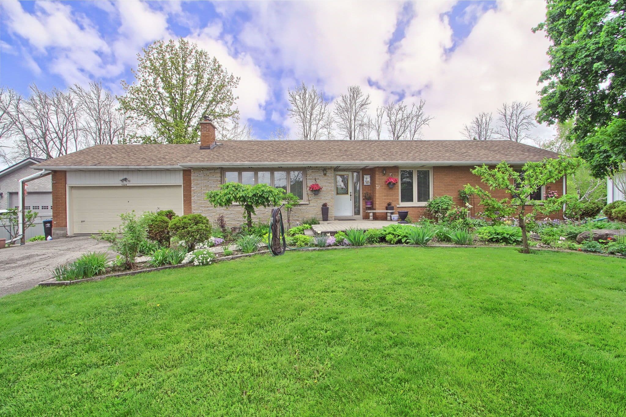 1324 Shore Acres (County Rd 3) Drive, Innisfil, ON L0L 1R0