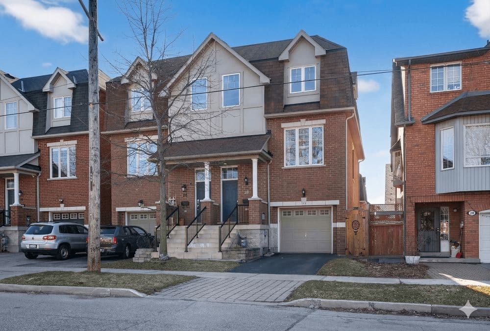 28 Tisdale Avenue, Toronto C13, ON M4A 1Y5