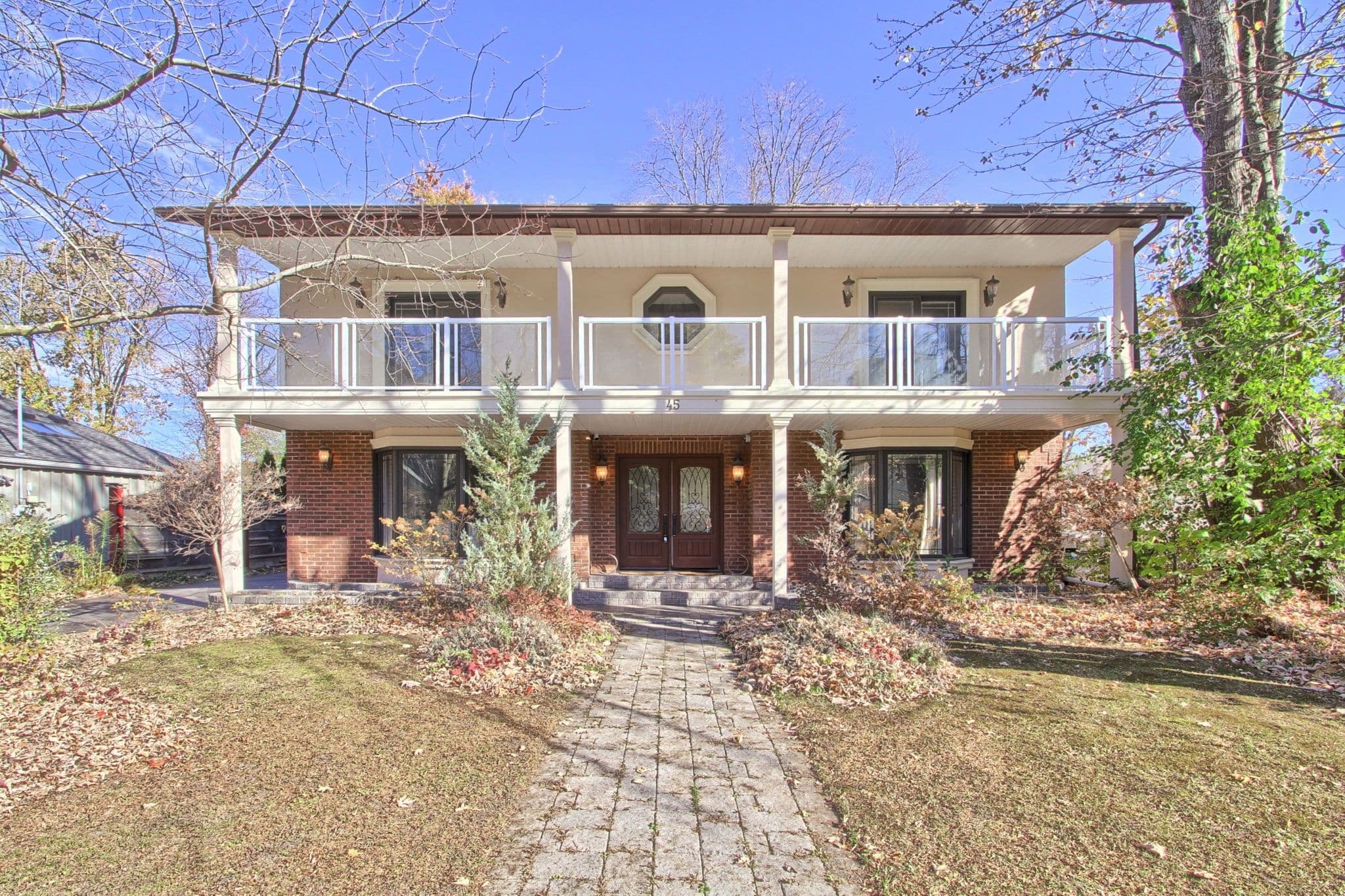 45 Pleasant Avenue, East Gwillimbury, ON L9N 1A2