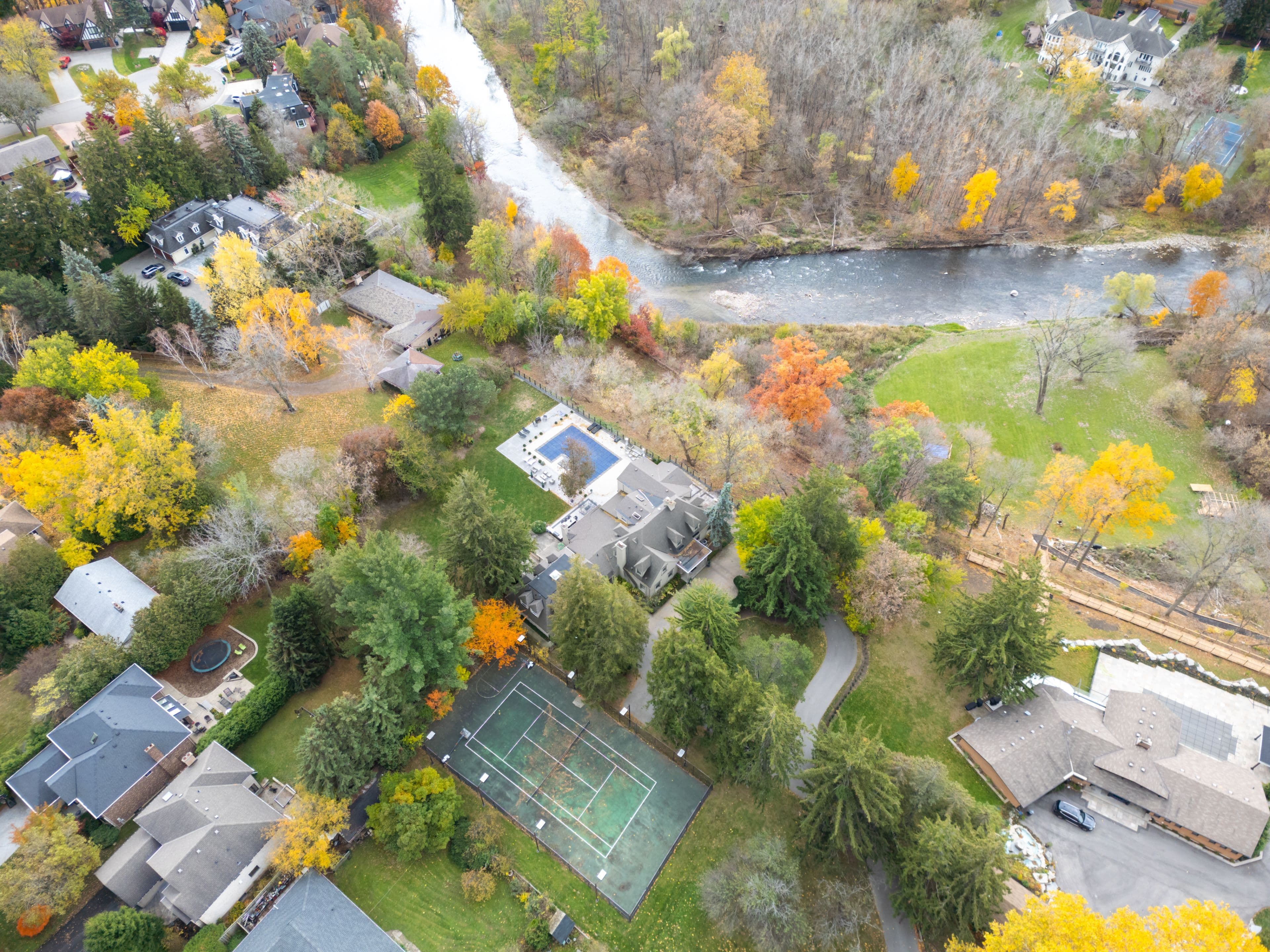 2552 Jarvis Street, Mississauga, ON L5C 2P6