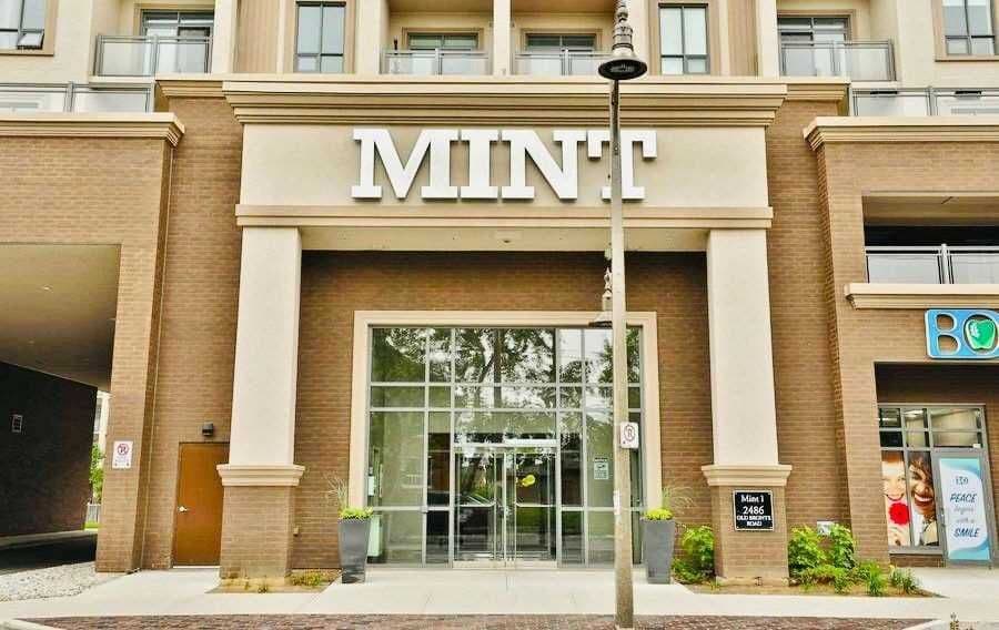 2486 Old Bronte Road 518, Oakville, ON L6M 4J2