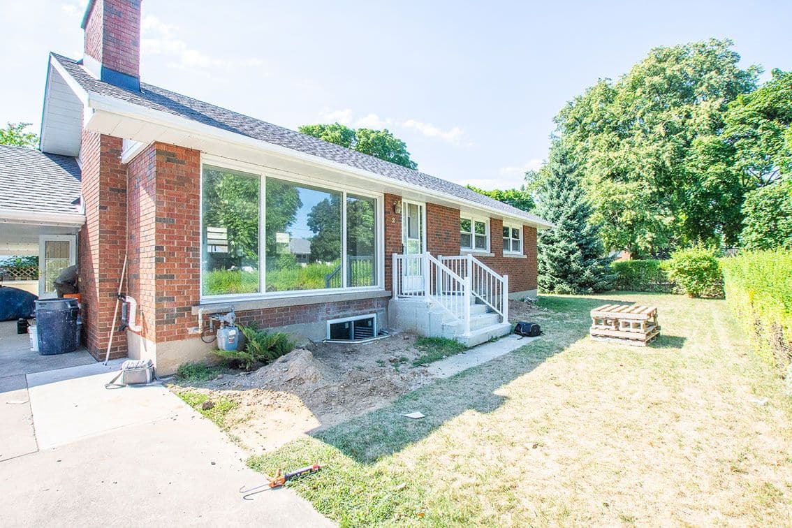 21 Brisbane Glen Main, St. Catharines, ON L2N 3L1