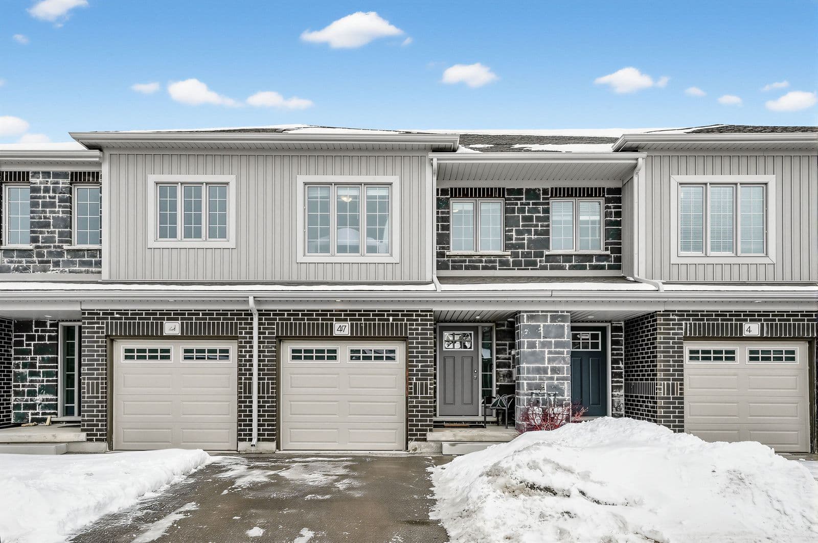 135 Hardcastle Drive 47, Cambridge, ON N1S 0B6