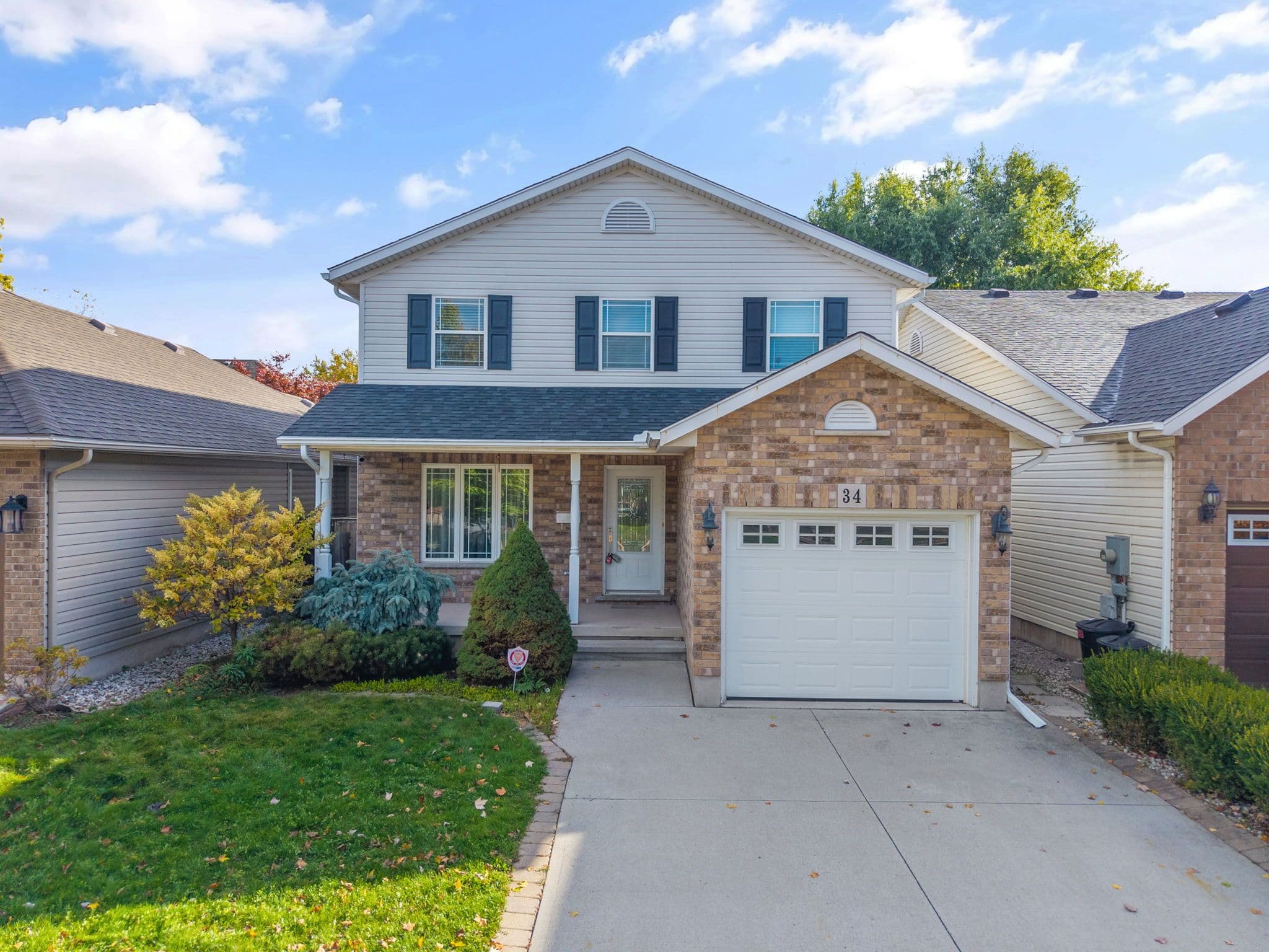 34 Fitzgerald Street E, St. Catharines, ON L2R 0A4