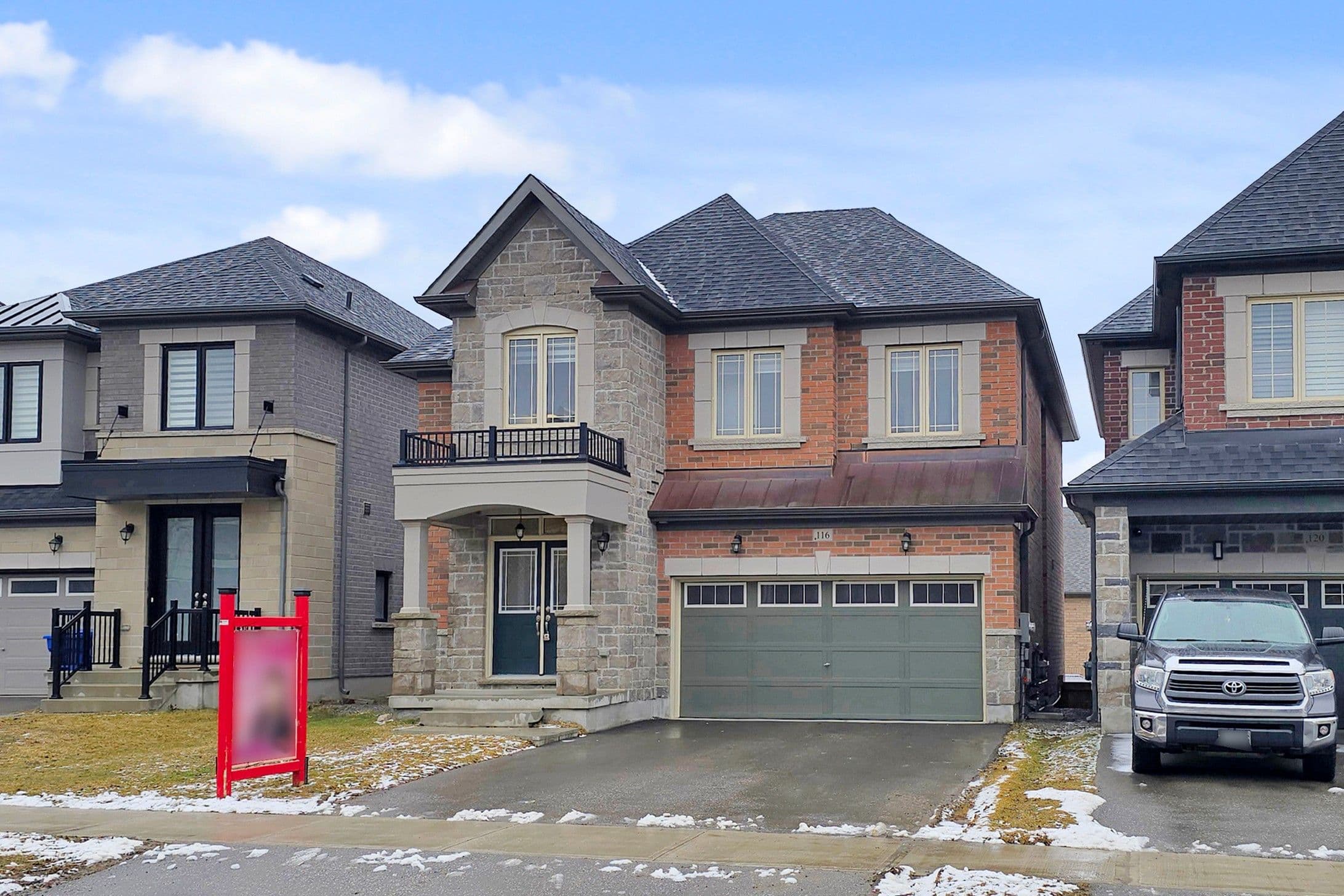 116 Carriage Shop Bend, East Gwillimbury, ON L9N 0Y3