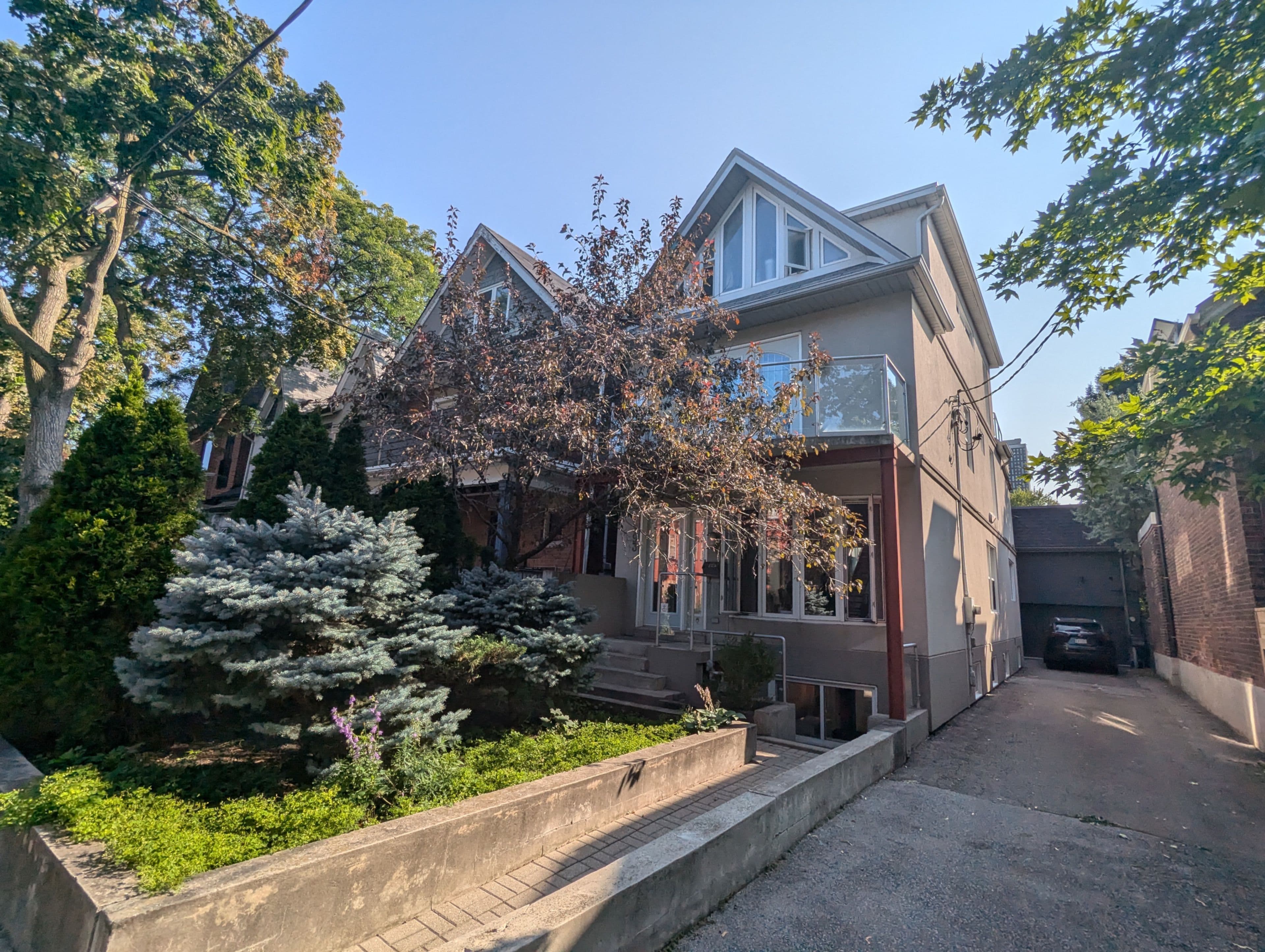 193 Brunswick Avenue Upper A, Toronto C01, ON M5S 2M4