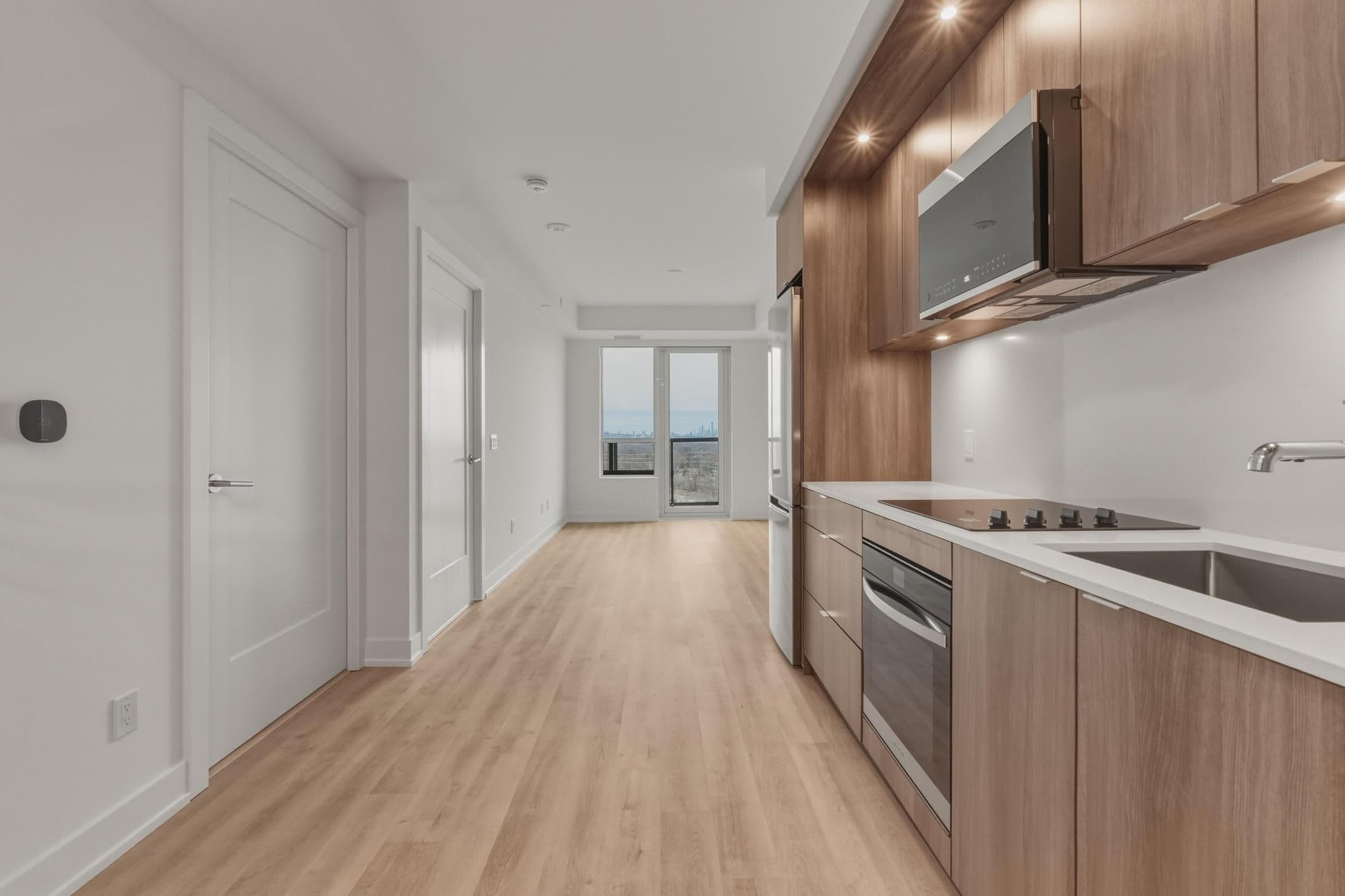 60 Central Park Roadway N/A 1501, Toronto W08, ON M9A 3K1