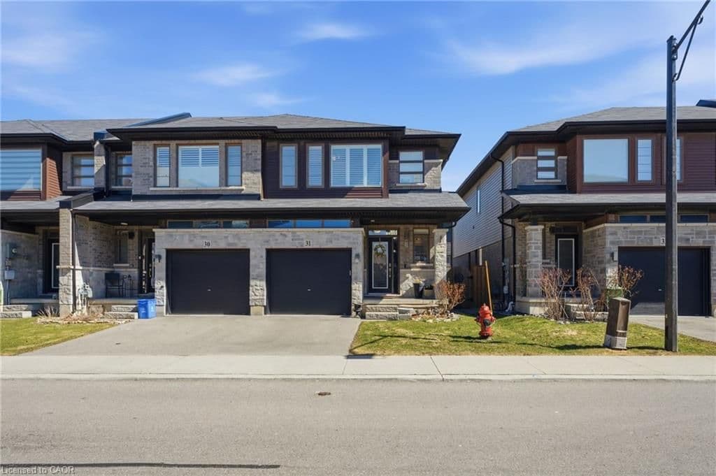 30 TIMES SQUARE Boulevard 31, Hamilton, ON L8J 0L8