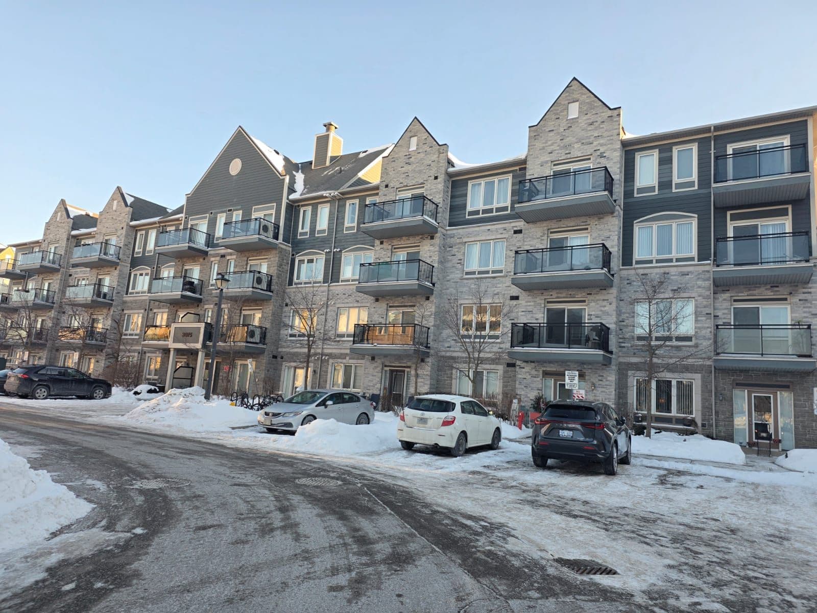 3075 Thomas Street 308, Mississauga, ON L5M 0M3