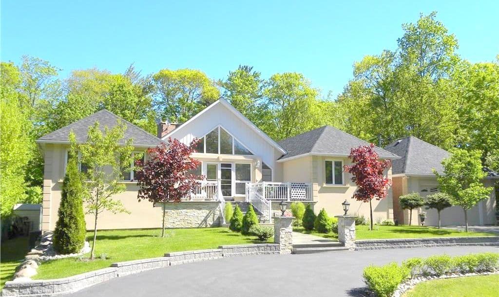 43 Staglir Drive, Tiny, ON L9M 0H2