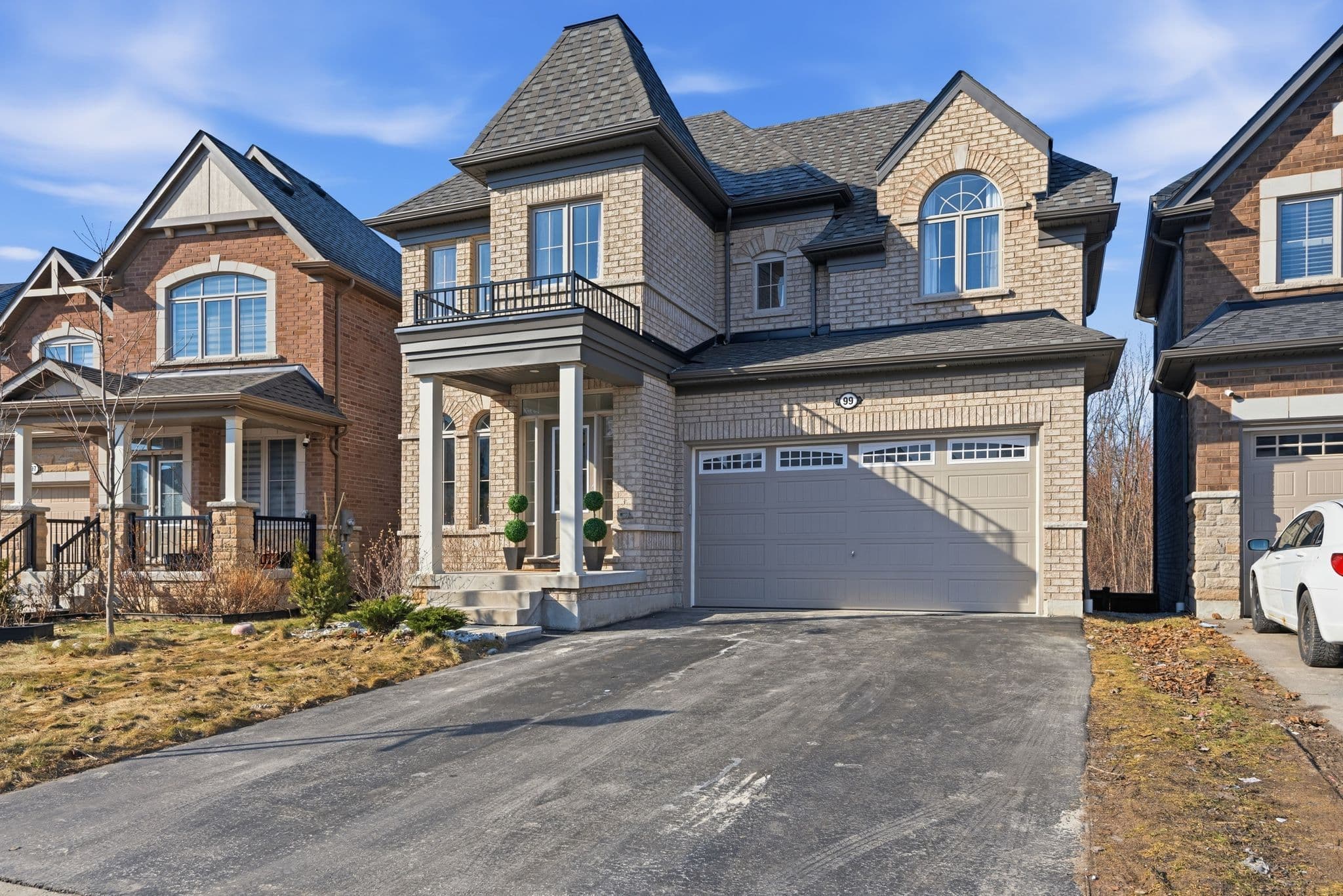99 Auckland Drive, Whitby, ON L1P 0J4