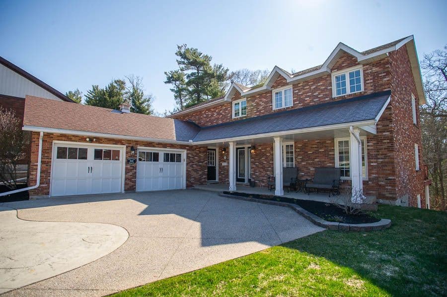 23 Scarfe Gardens, Brantford, ON N3T 6B2