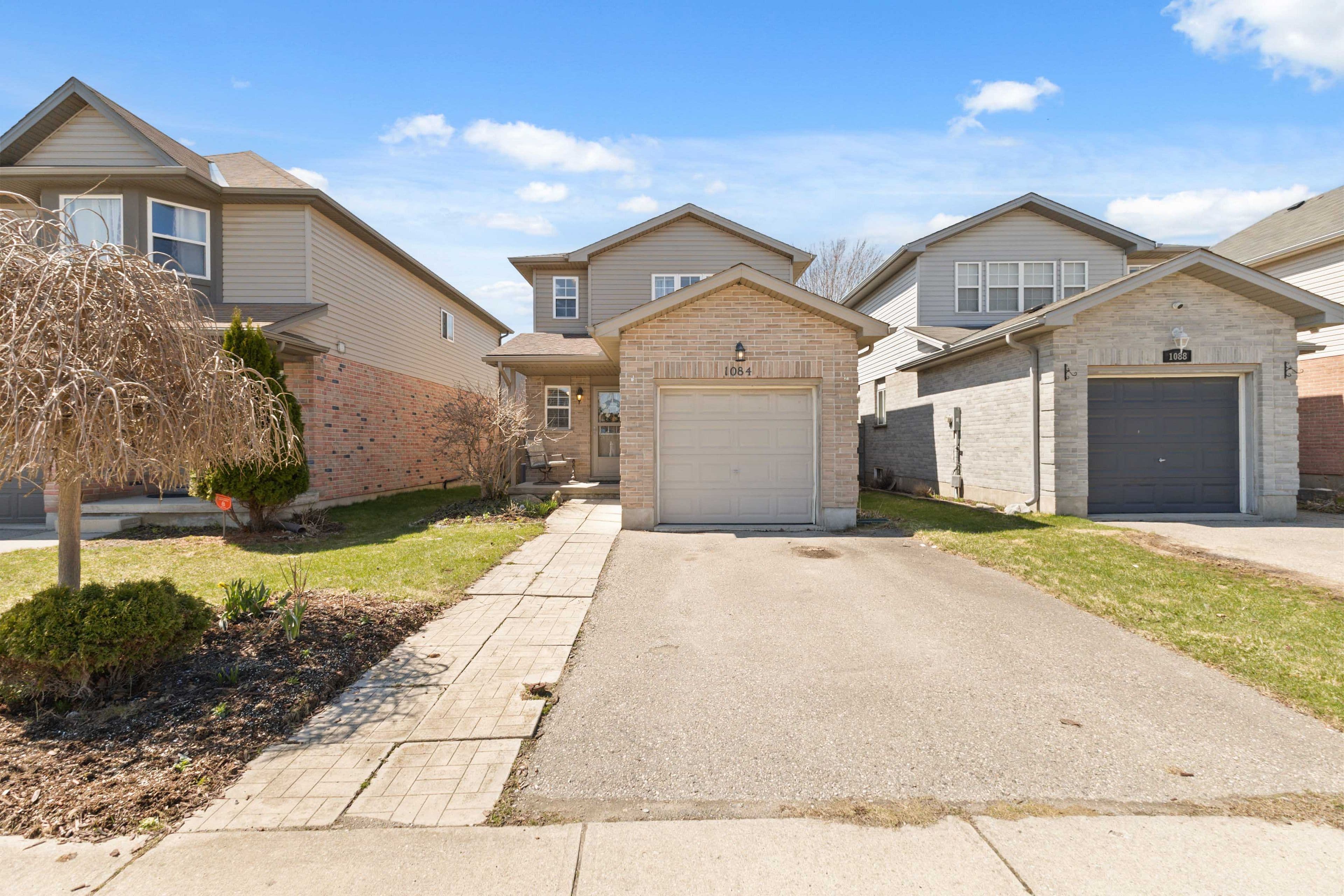 1084 Kimball Crescent, London North, ON N6G 0A8