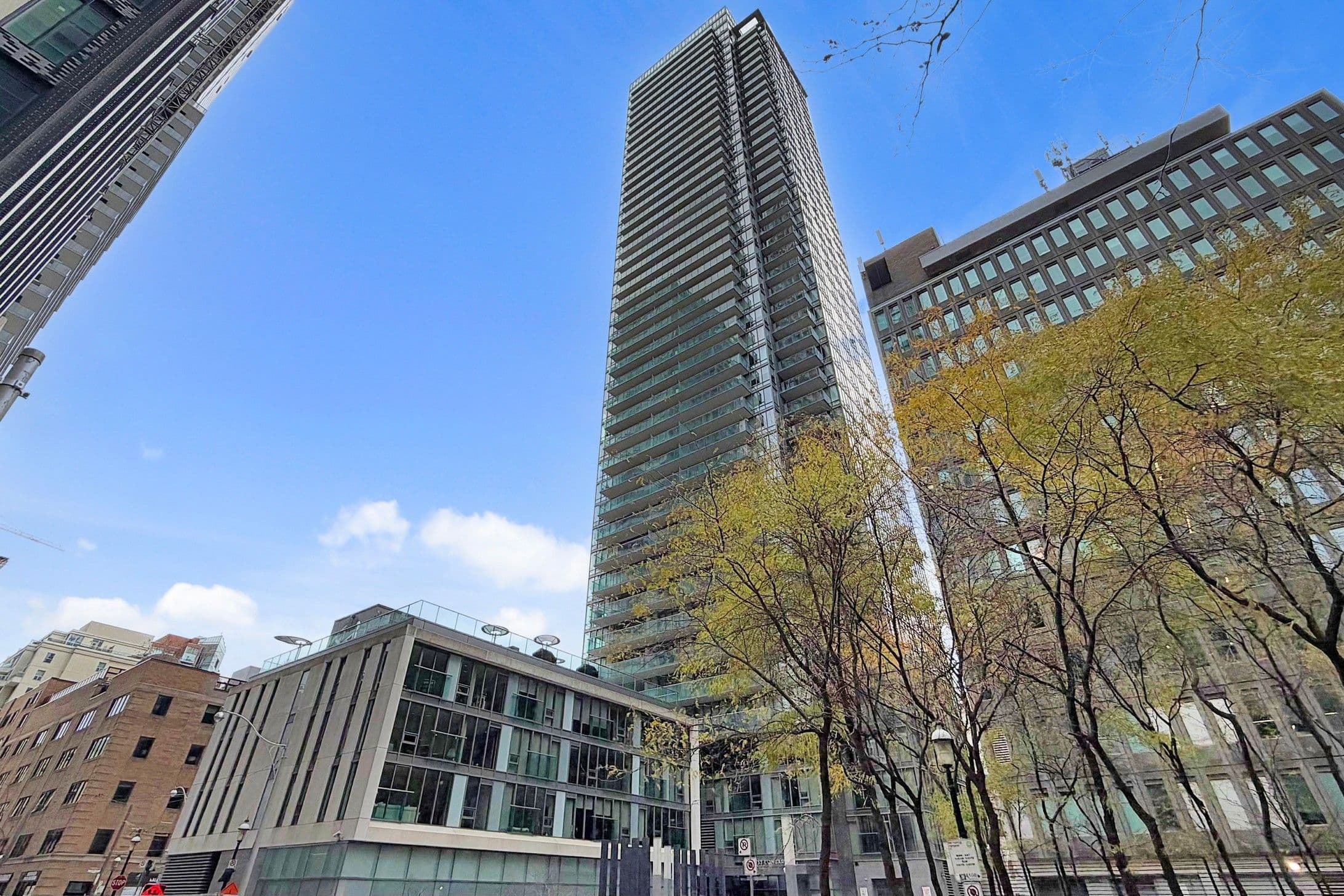 33 Lombard Street 215, Toronto C08, ON M5C 3H8