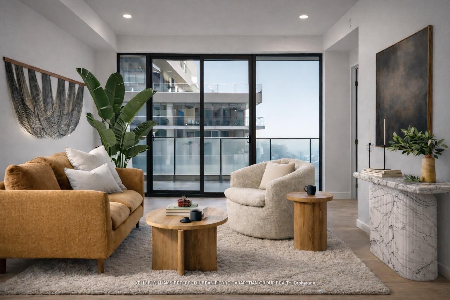 35 Parliament Street 2304, Toronto C08, ON M5A 2Y5