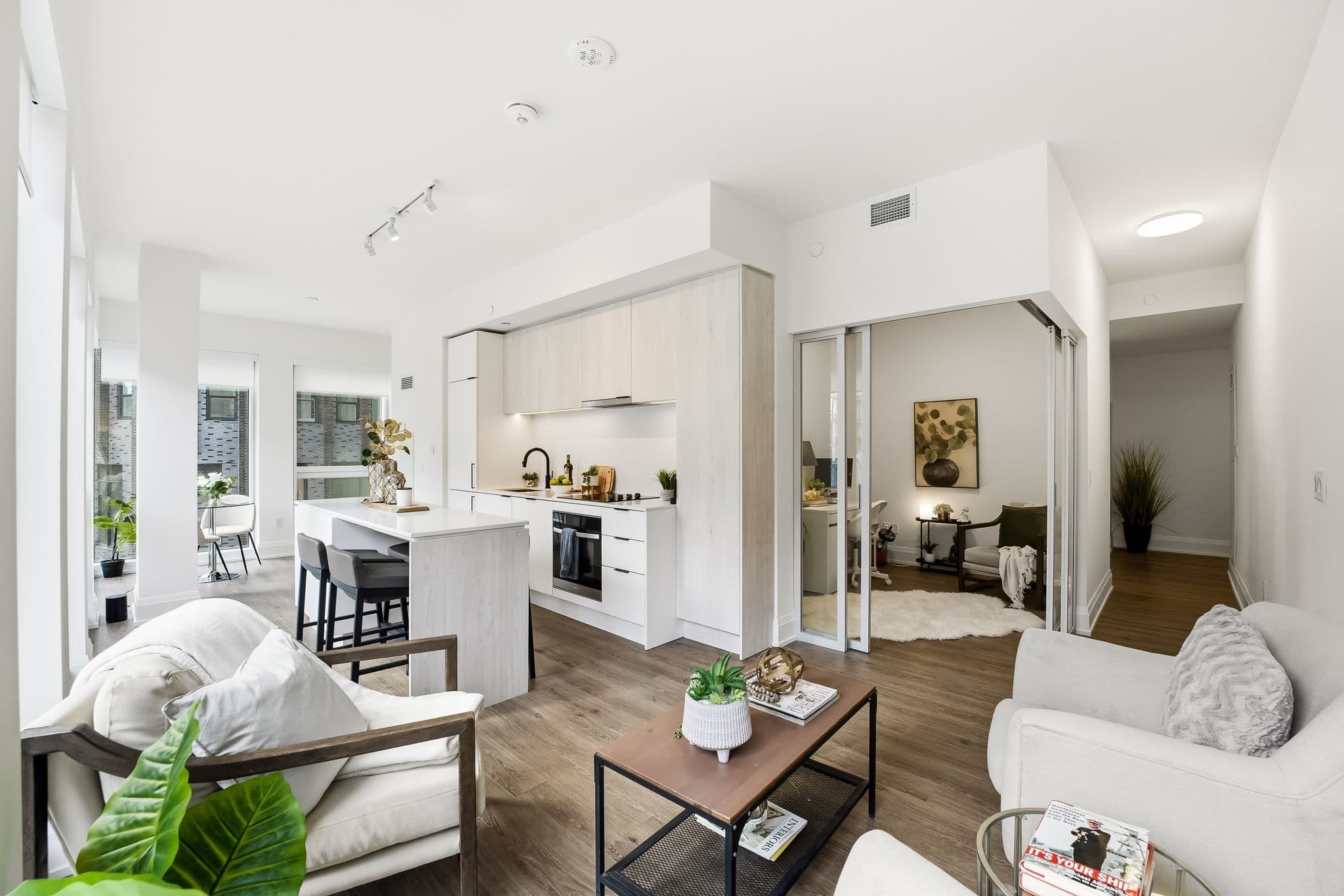 89 Church Street 305, Toronto C08, ON M5C 0B7