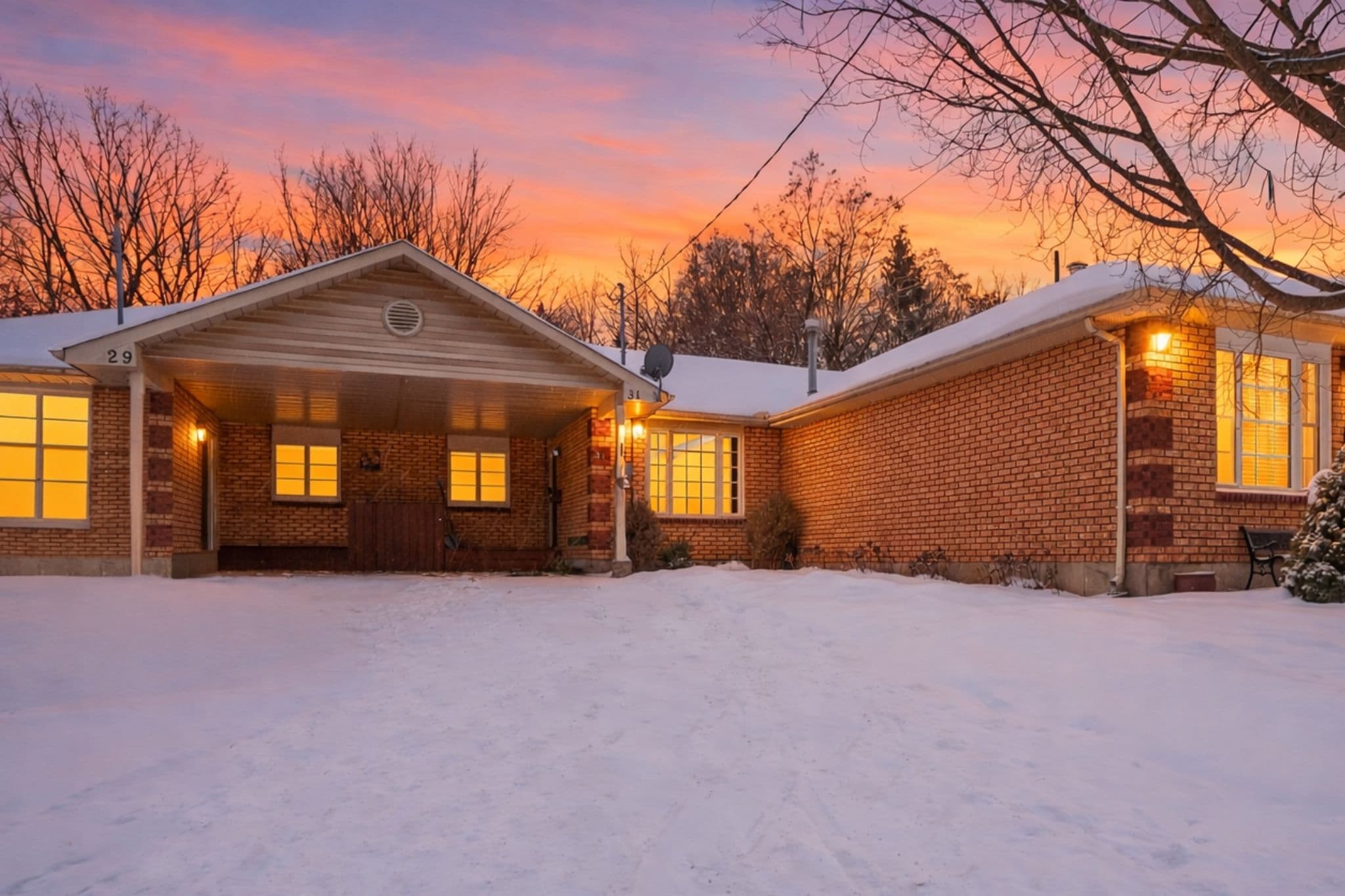 31 Galileo Boulevard, Brantford, ON N3R 7Y3