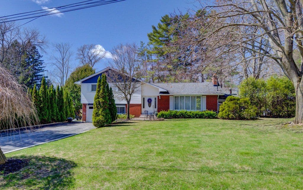 25 Carey Street, Hamilton, ON L0R 1V0