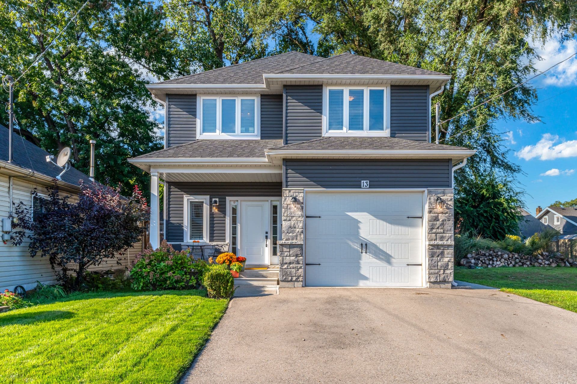 13 Clare Avenue, Hamilton, ON L8H 7C9