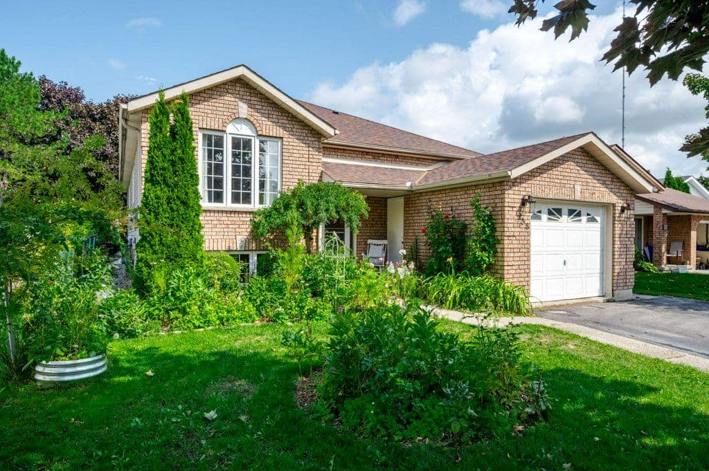 258 Franmor Drive, Peterborough, ON K9H 7M3