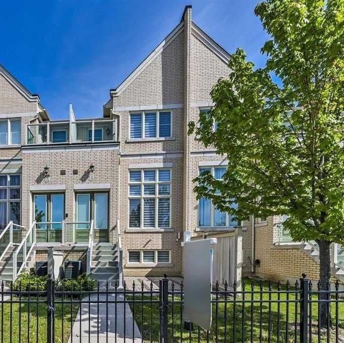 42 Maytime Way, Markham, ON L6C 0N6