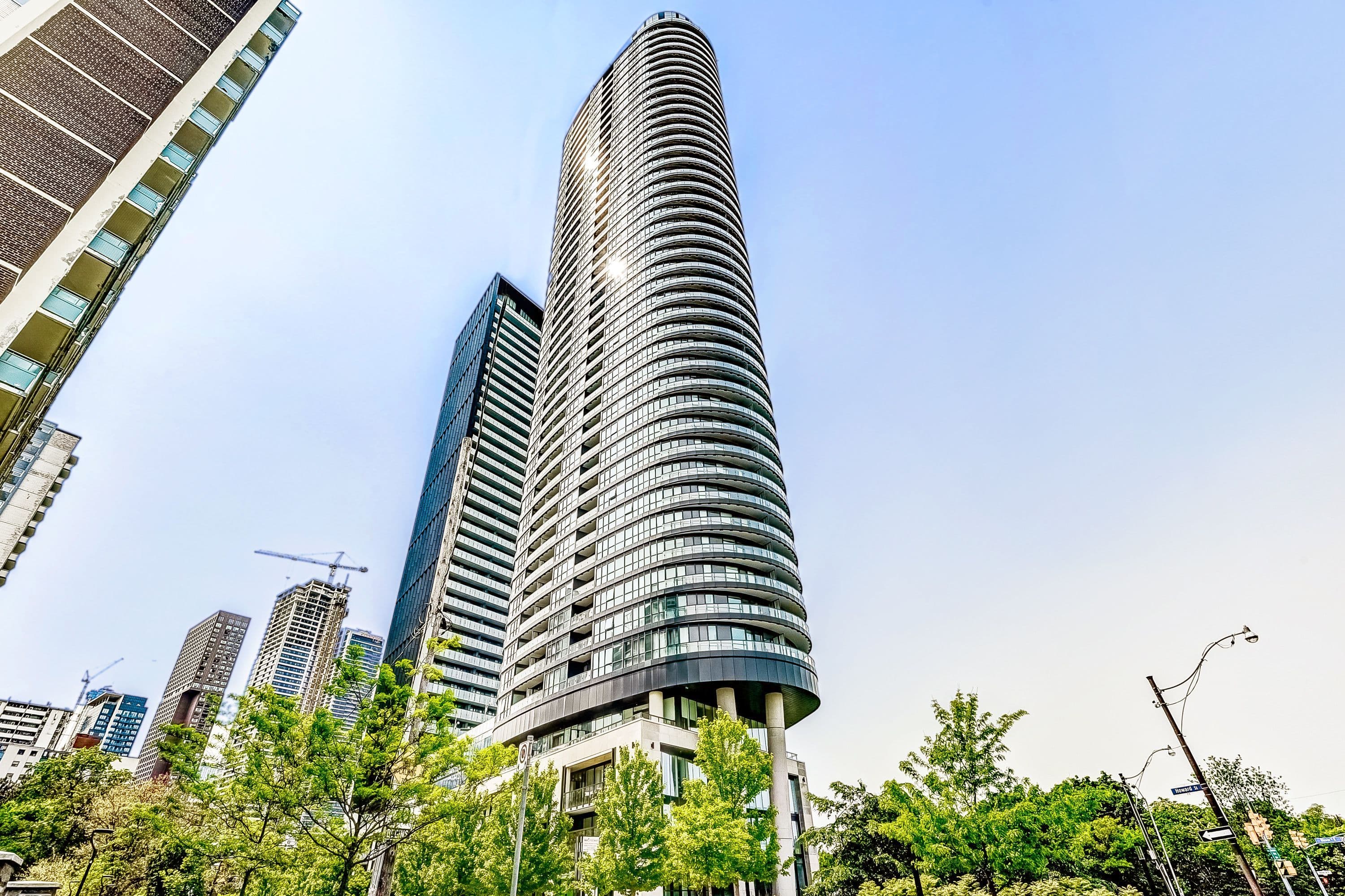 585 Bloor Street E 415, Toronto C08, ON M4W 0B3