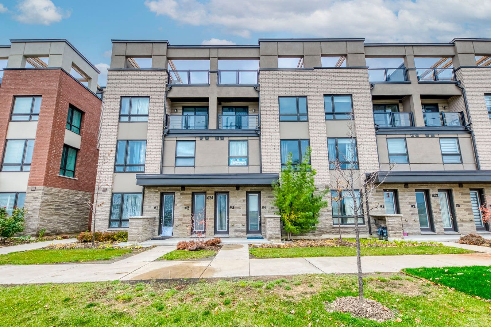 624 Rexdale Boulevard 4, Toronto W10, ON M9W 0G1