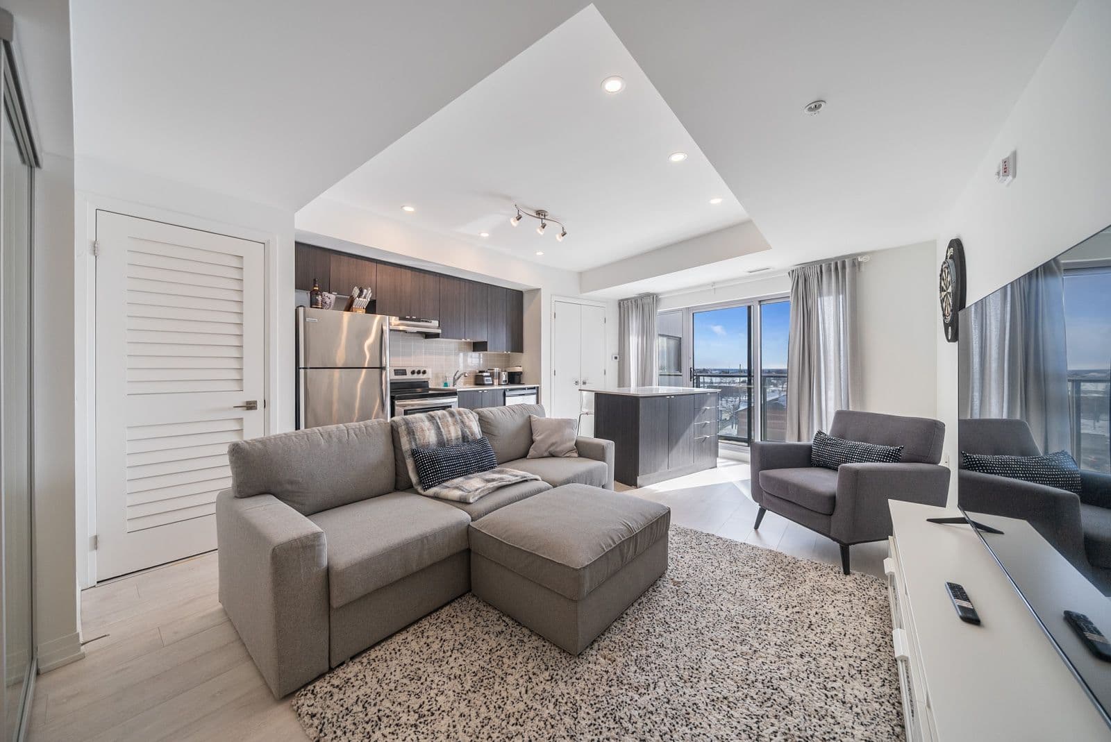 408 Browns Line 510, Toronto W06, ON M8W 0C3