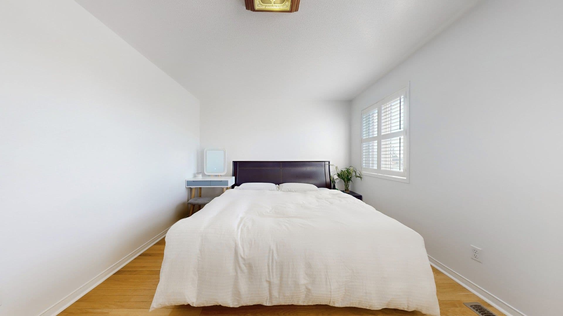 49 Wilkes Crescent, Toronto E04, ON M1L 0B4