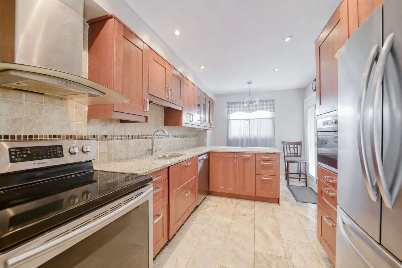 114 Courtlands Drive, Toronto E11, ON M1B 4M7