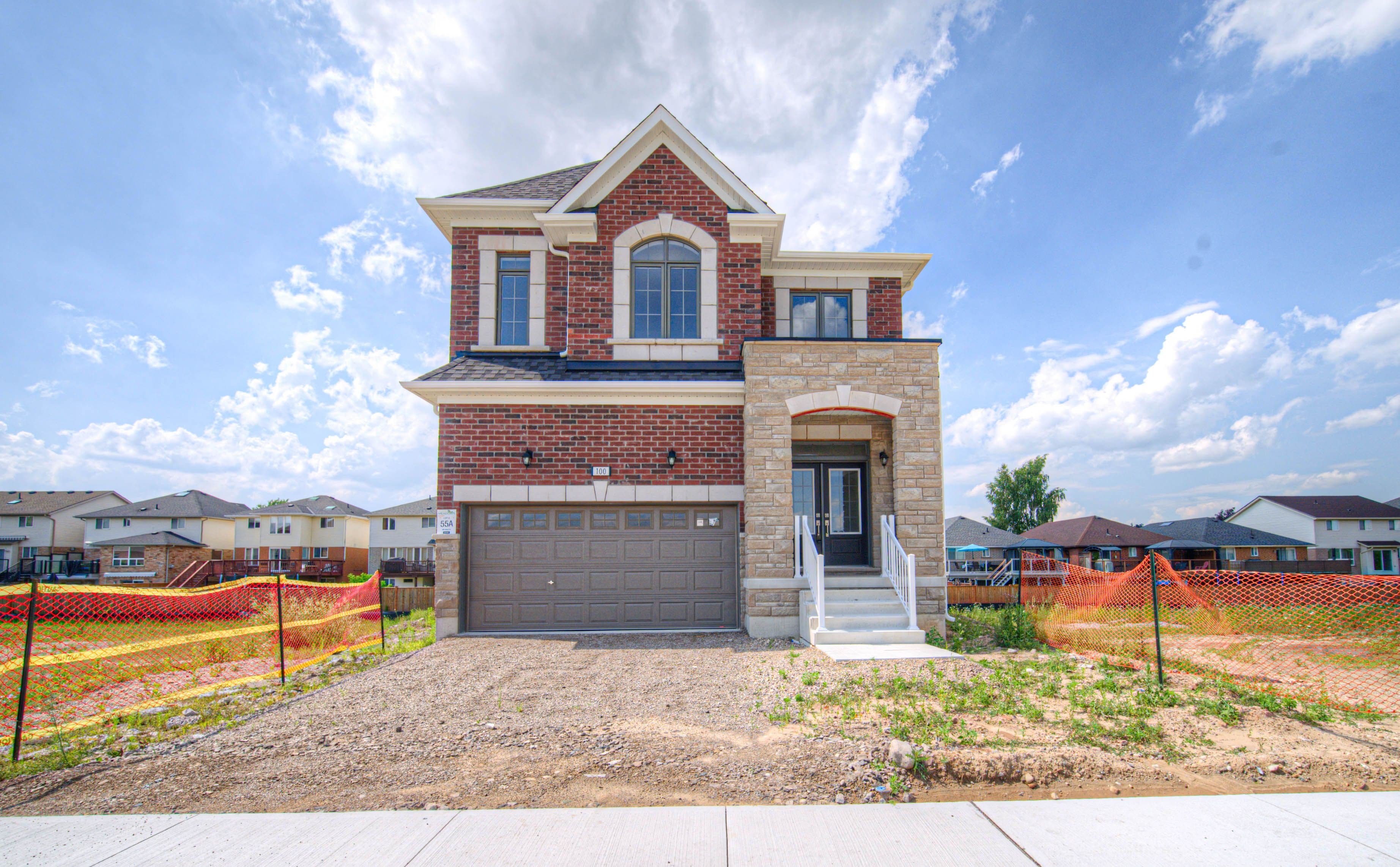 100 Moss Drive, Cambridge, ON N1T 0H1