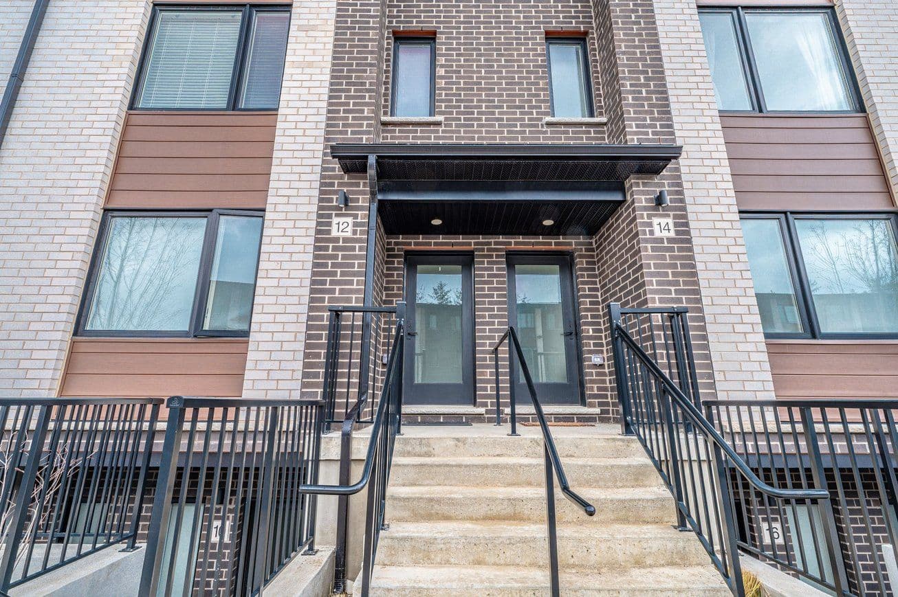 12 Lily Lane, Guelph, ON N1L 0R2