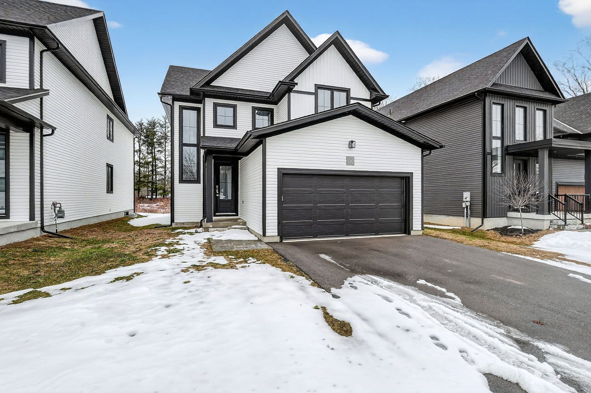 297 Whiting Street 16, Ingersoll, ON N5C 3W5