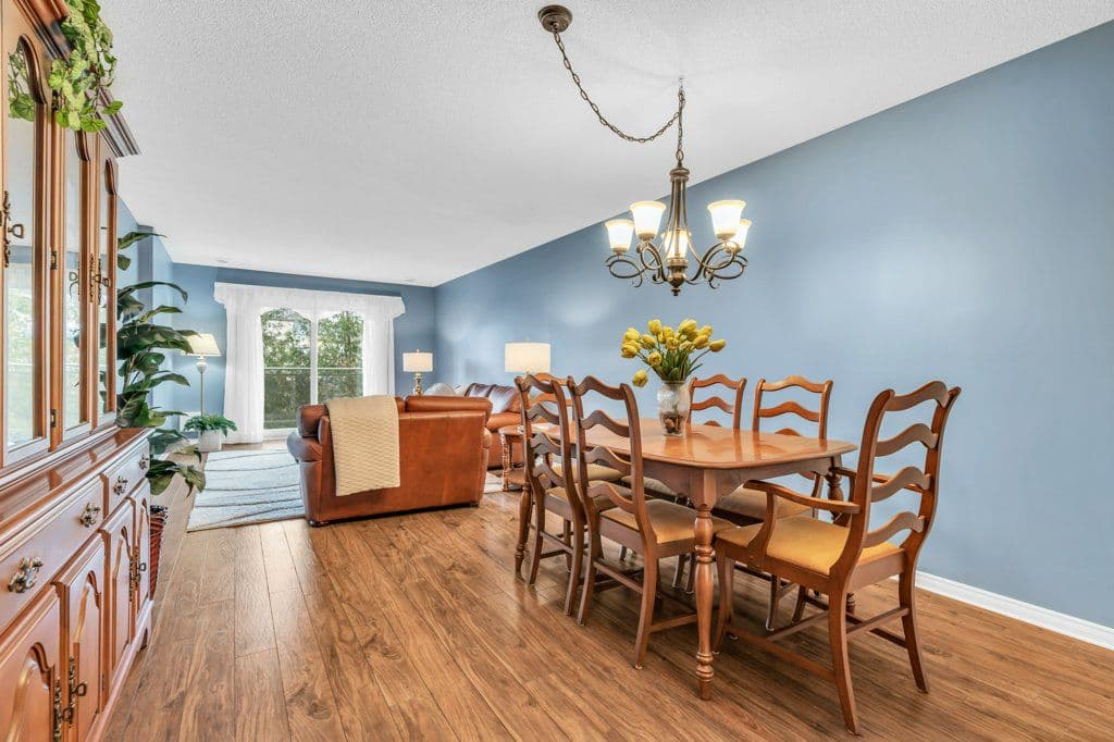 245 queen Street W 202, Centre Wellington, ON N1M 3R6