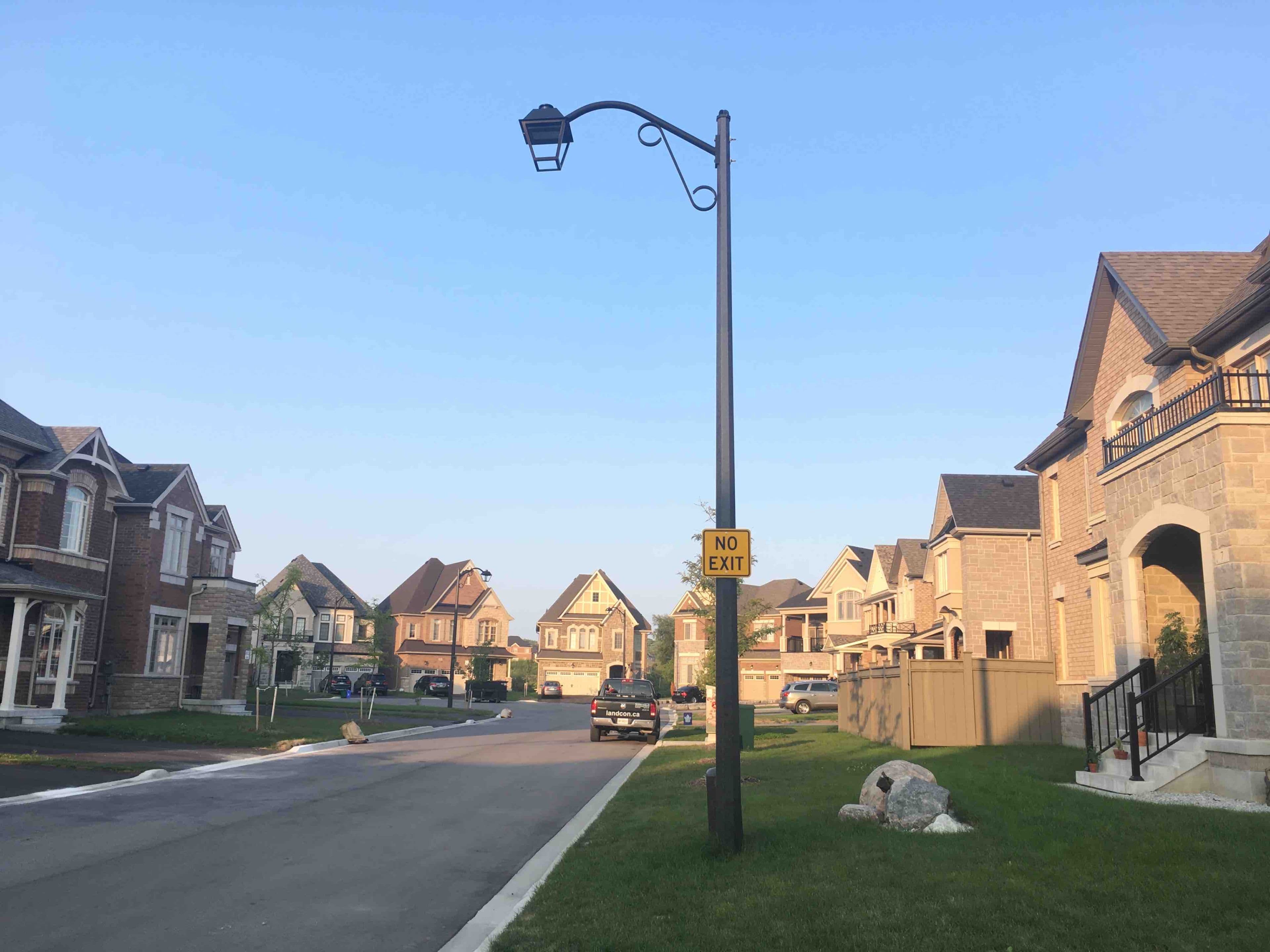 23 boland crt Crescent S, Aurora, ON L4G 0W6