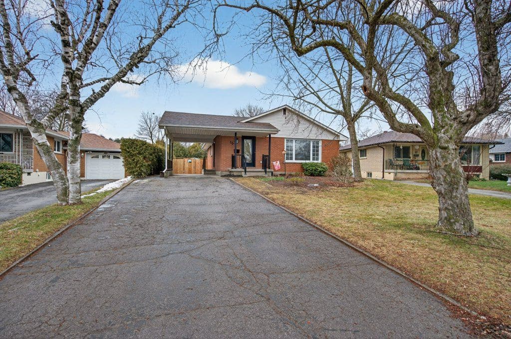 15 Marshall Street, Brantford, ON N3R 3C8