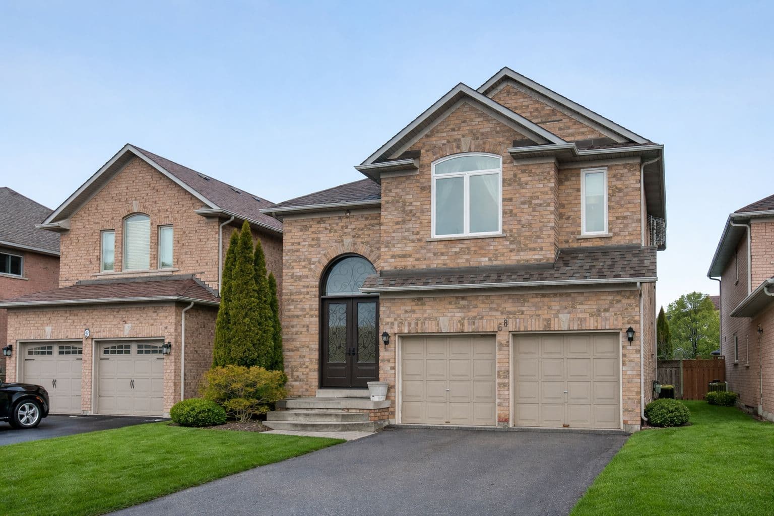68 Grandlea Crescent, Markham, ON L3S 4A3