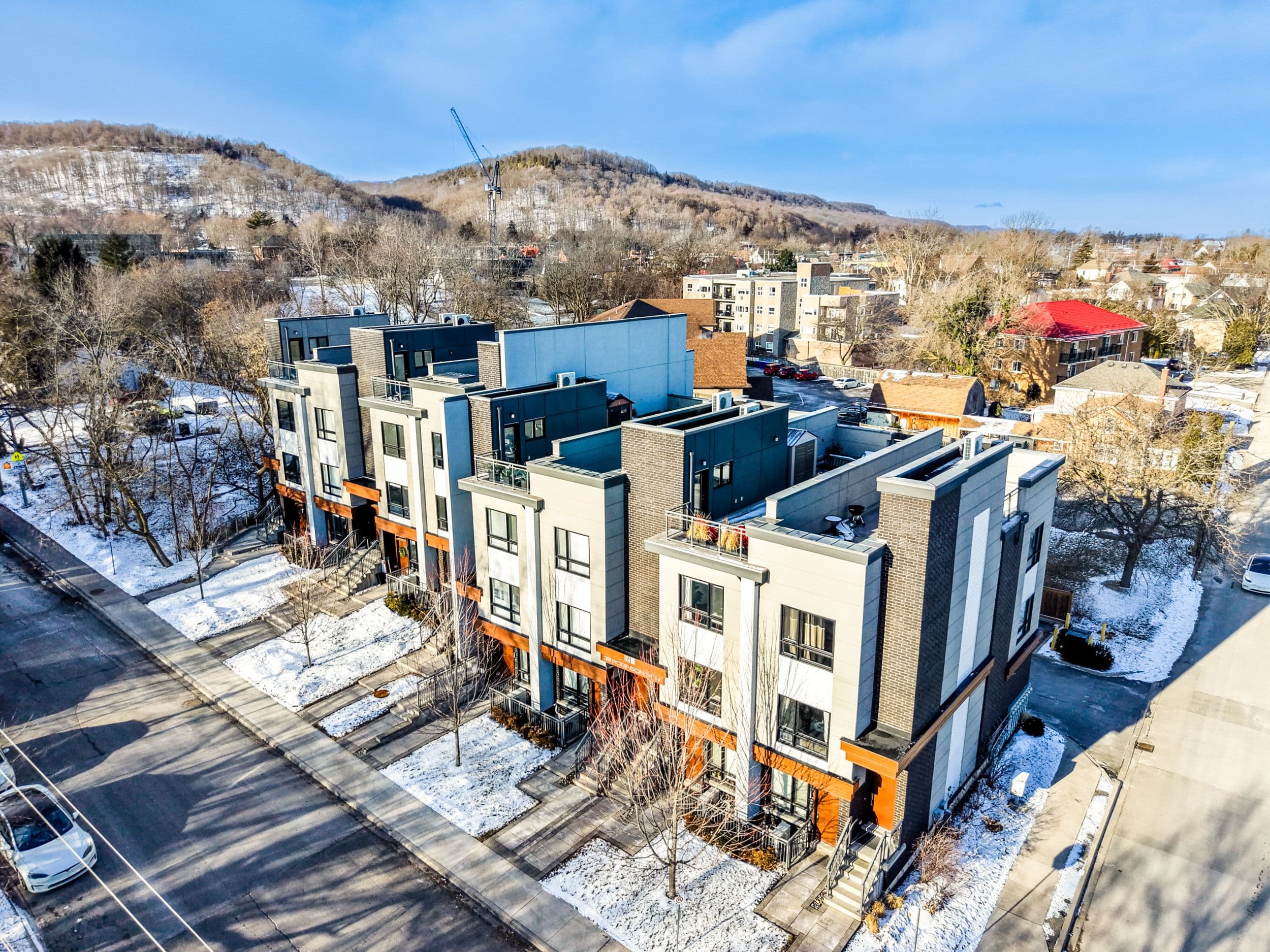 39 Robinson Street N 8, Grimsby, ON L3M 3C9