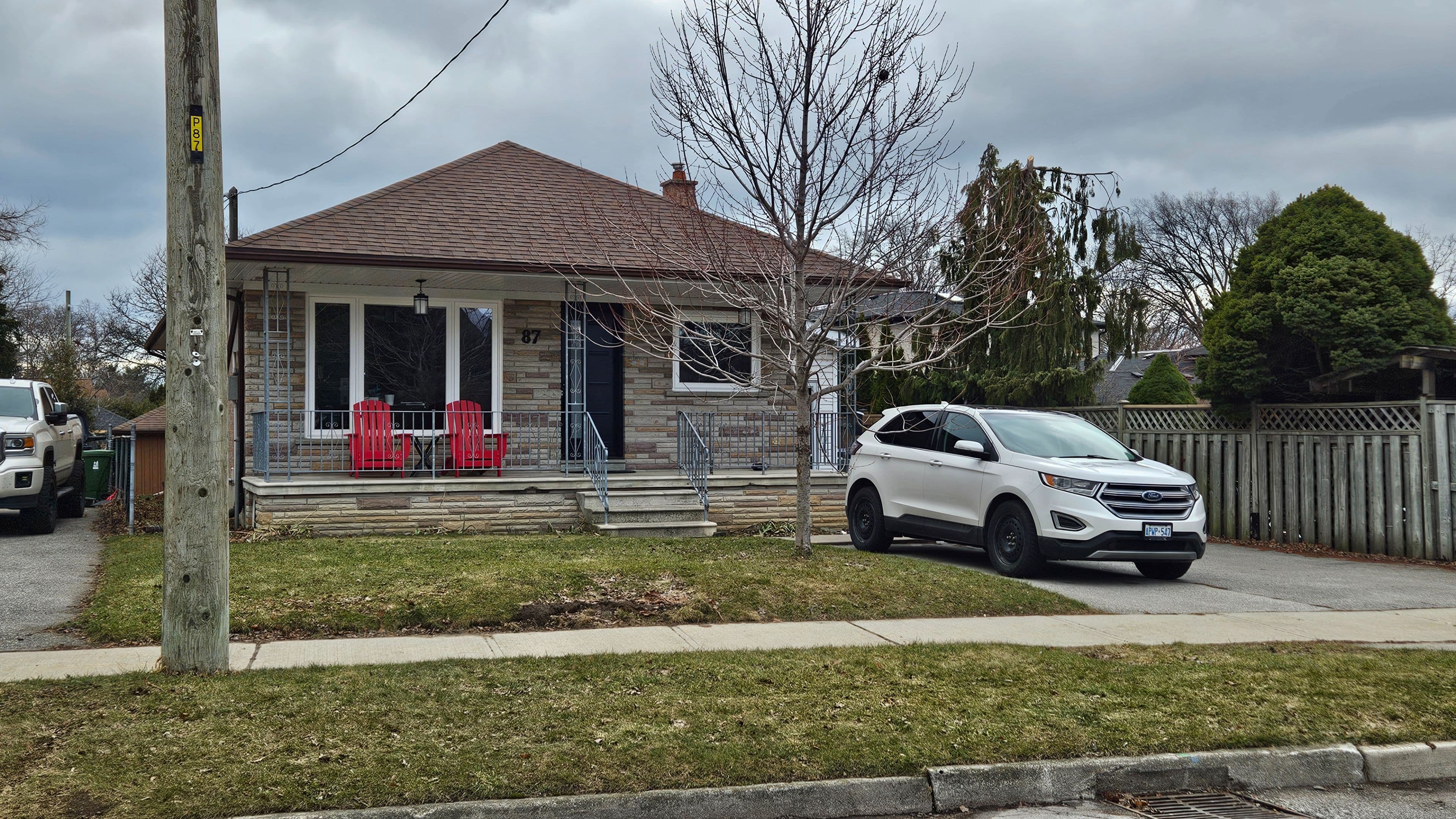 87 Savona Drive, Toronto W06, ON M8W 4V2