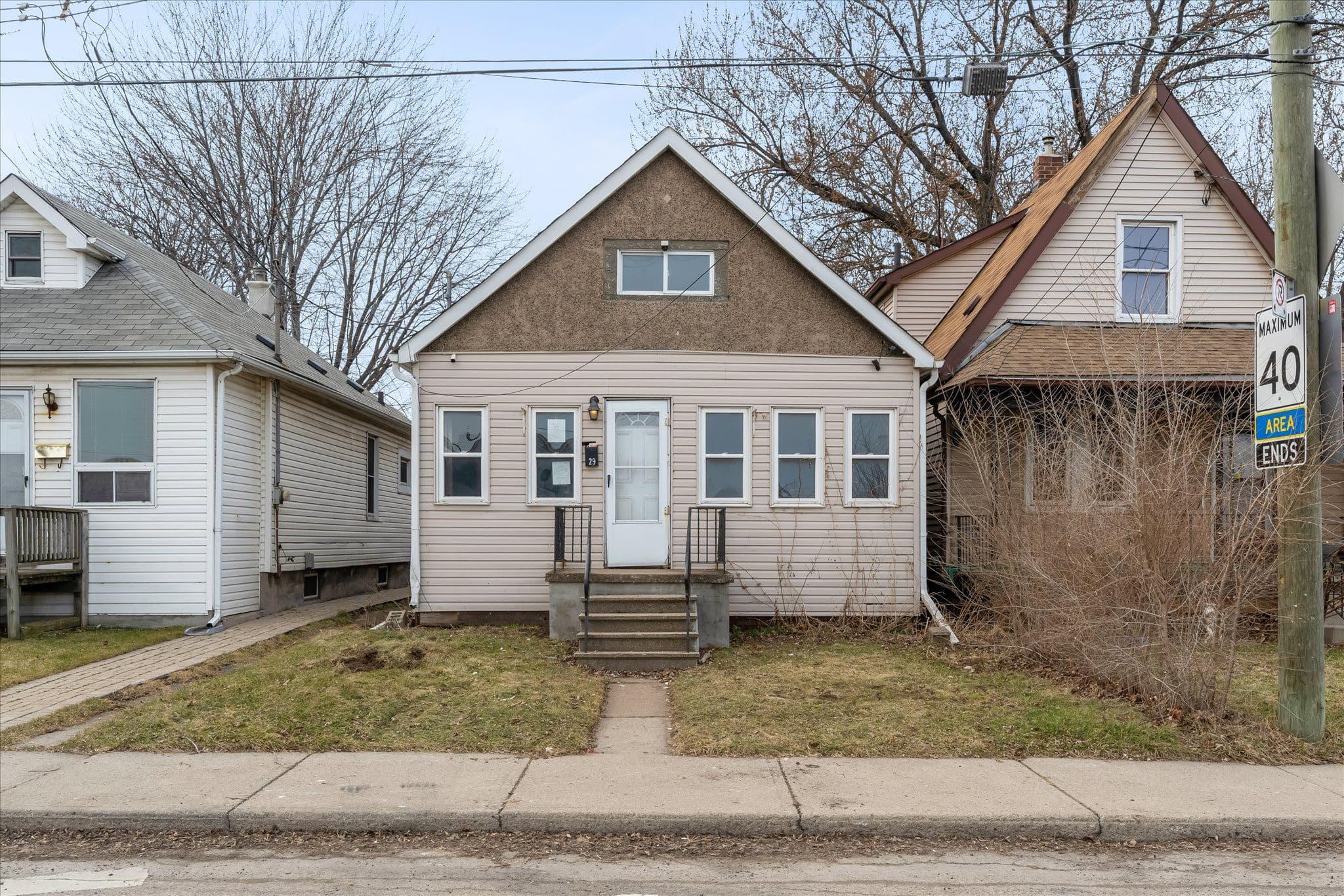 29 Mckinstry Street, Hamilton, ON L8L 6C2