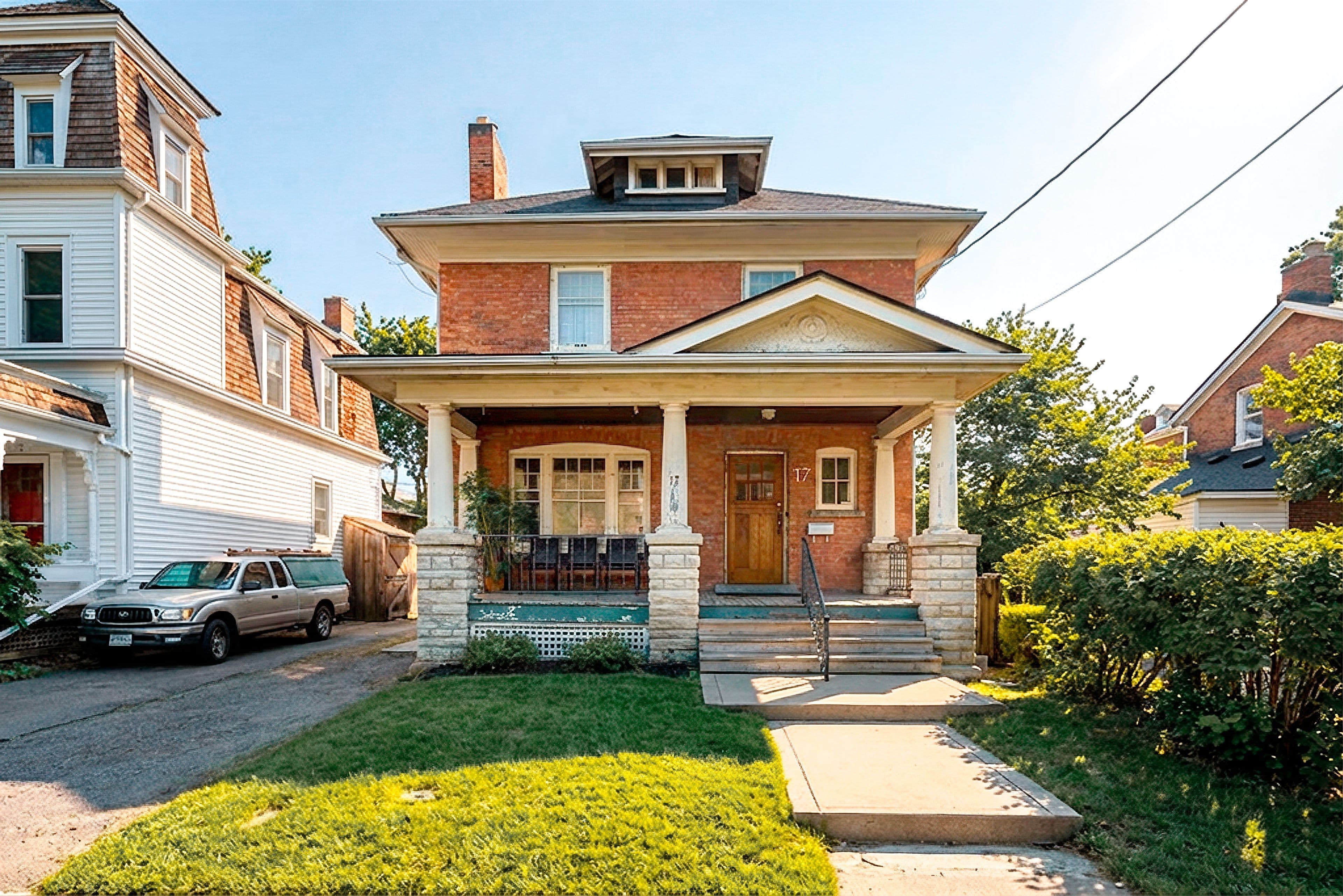 17 Beecher Street, St. Catharines, ON L2R 5S4