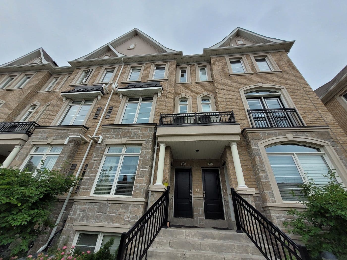 37 Drewry Avenue 10, Toronto C07, ON M2M 0B4